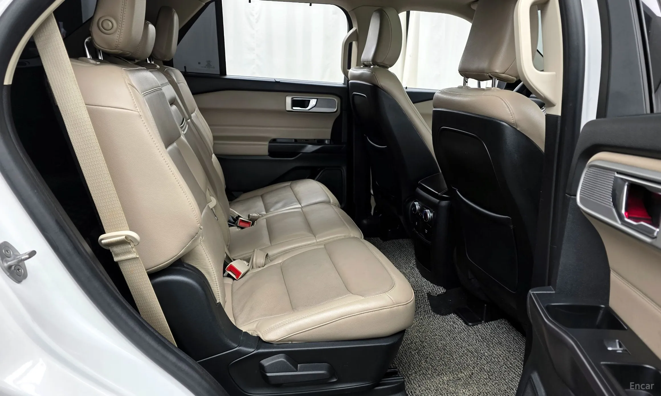 Ford Explorer 6th Generation превью 12