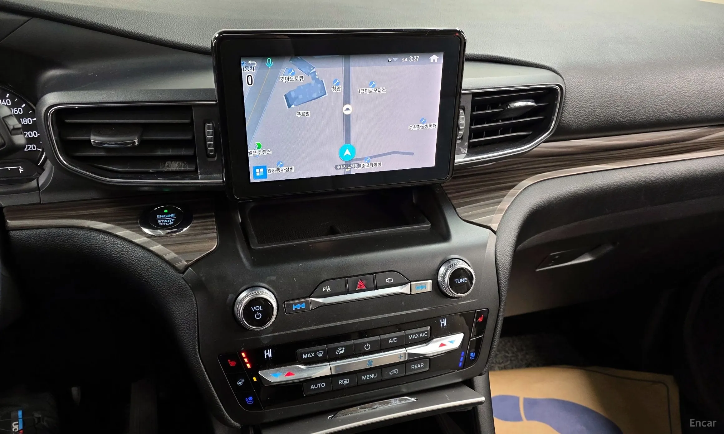 Ford Explorer 6th Generation превью 14