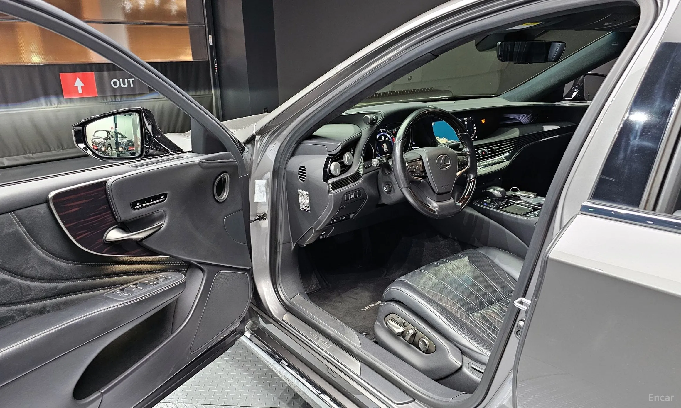 Lexus LS500 5th Generation превью 11
