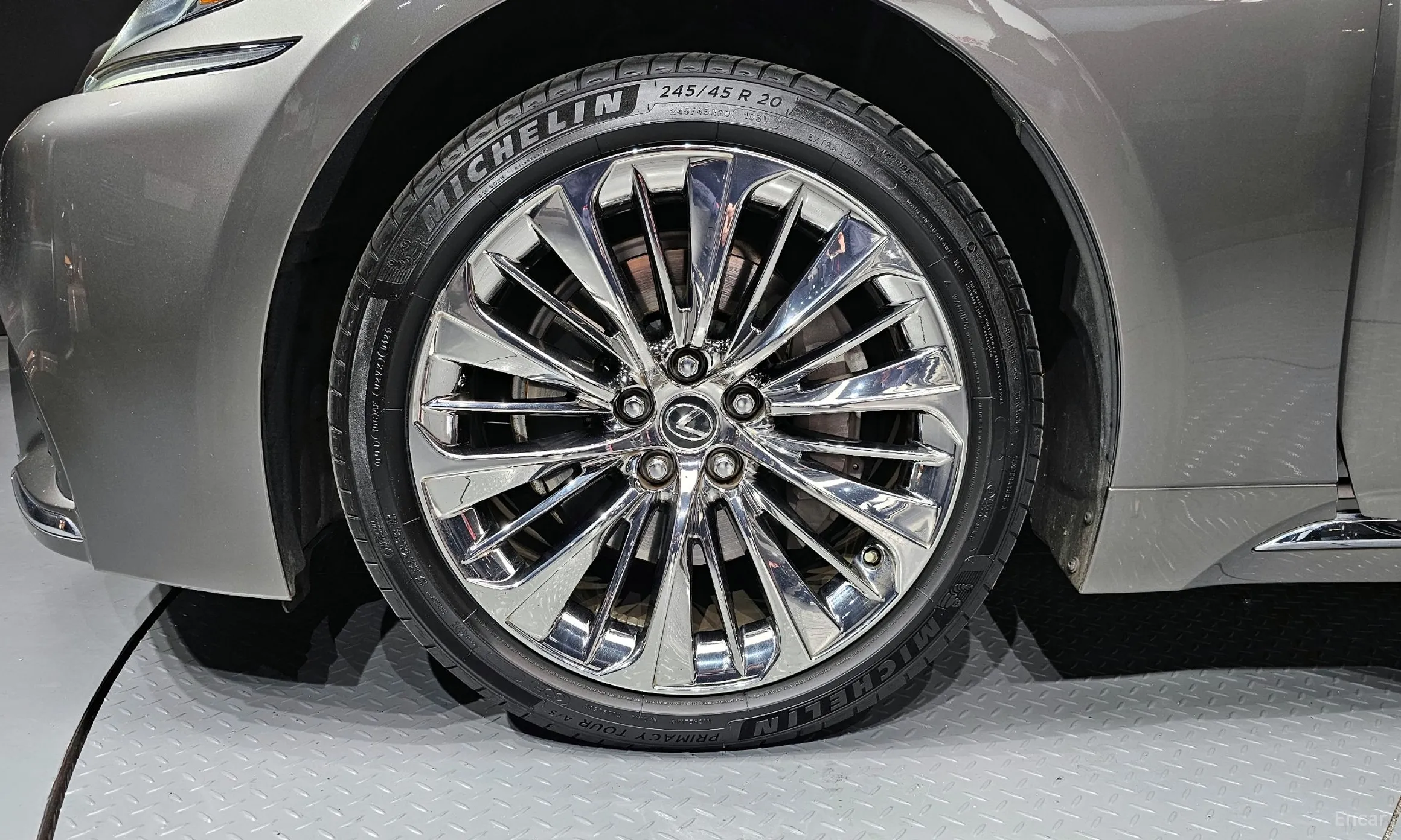Lexus LS500 5th Generation превью 5