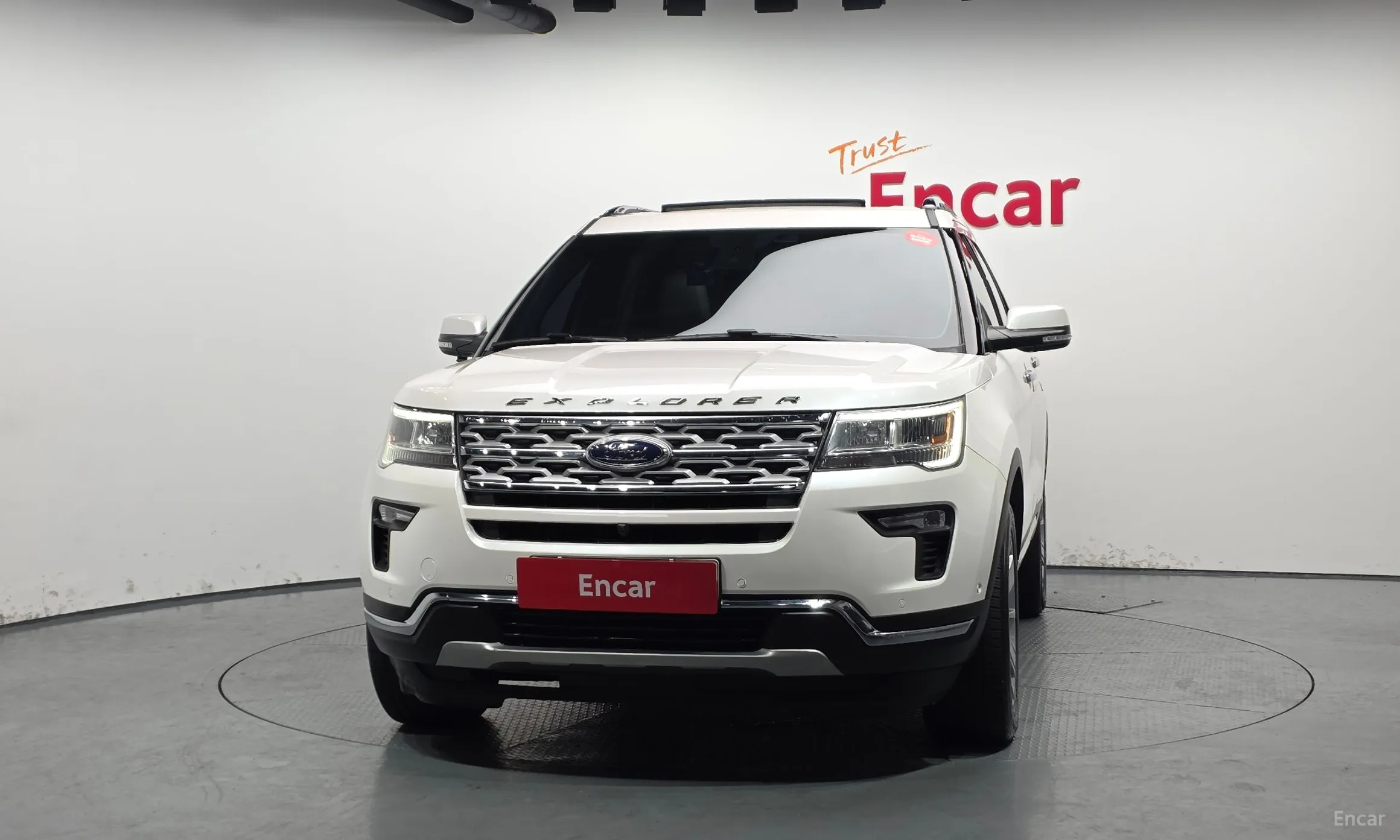 Ford Explorer превью 3