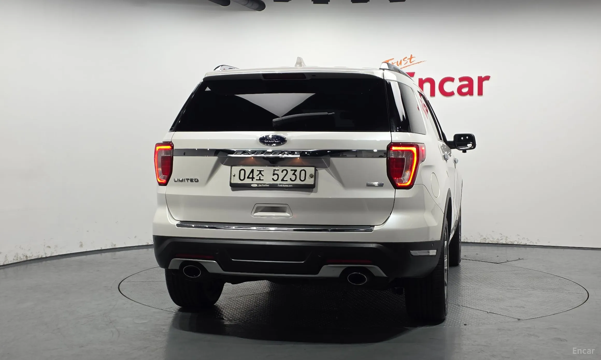 Ford Explorer превью 4