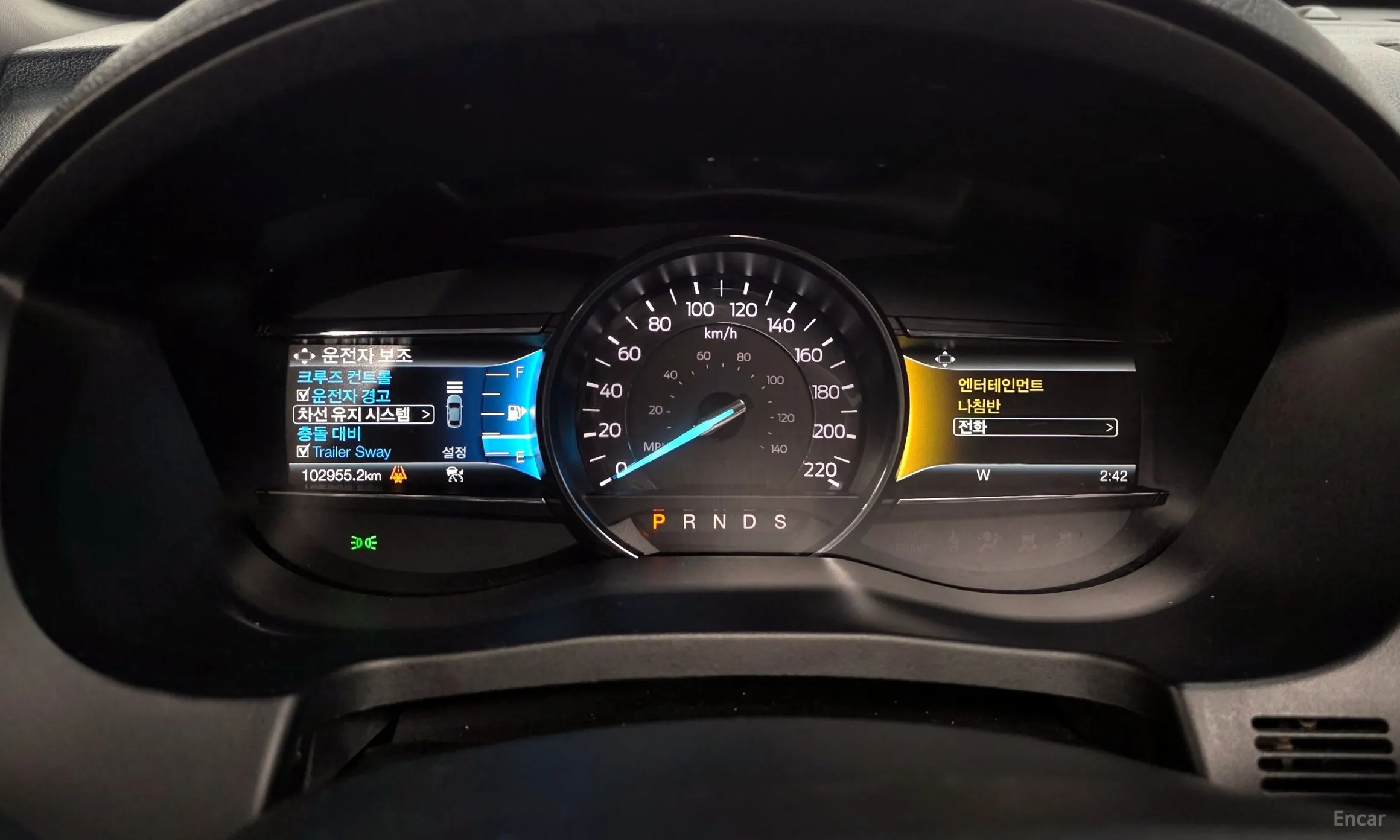 Ford Explorer превью 8