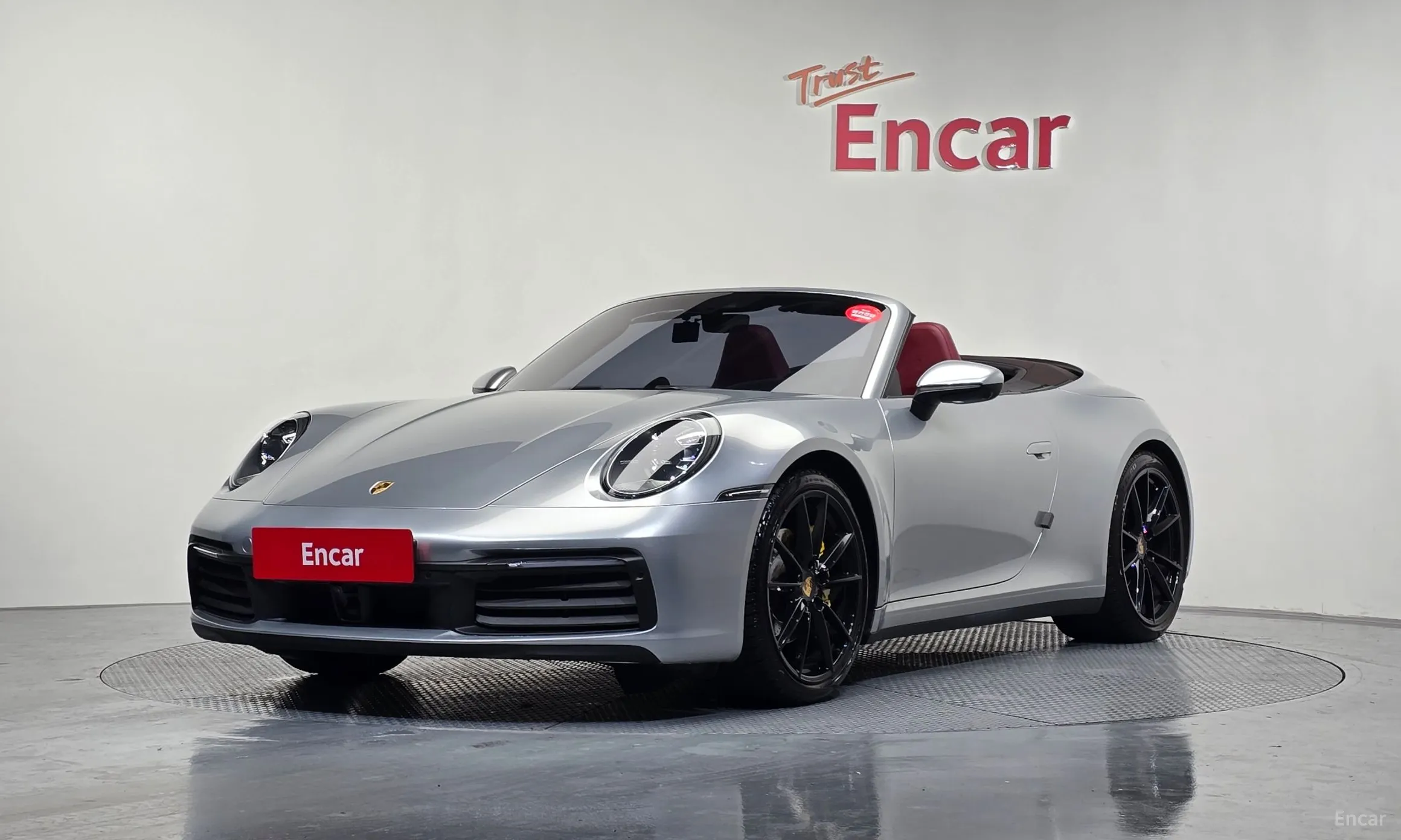 911 (992)