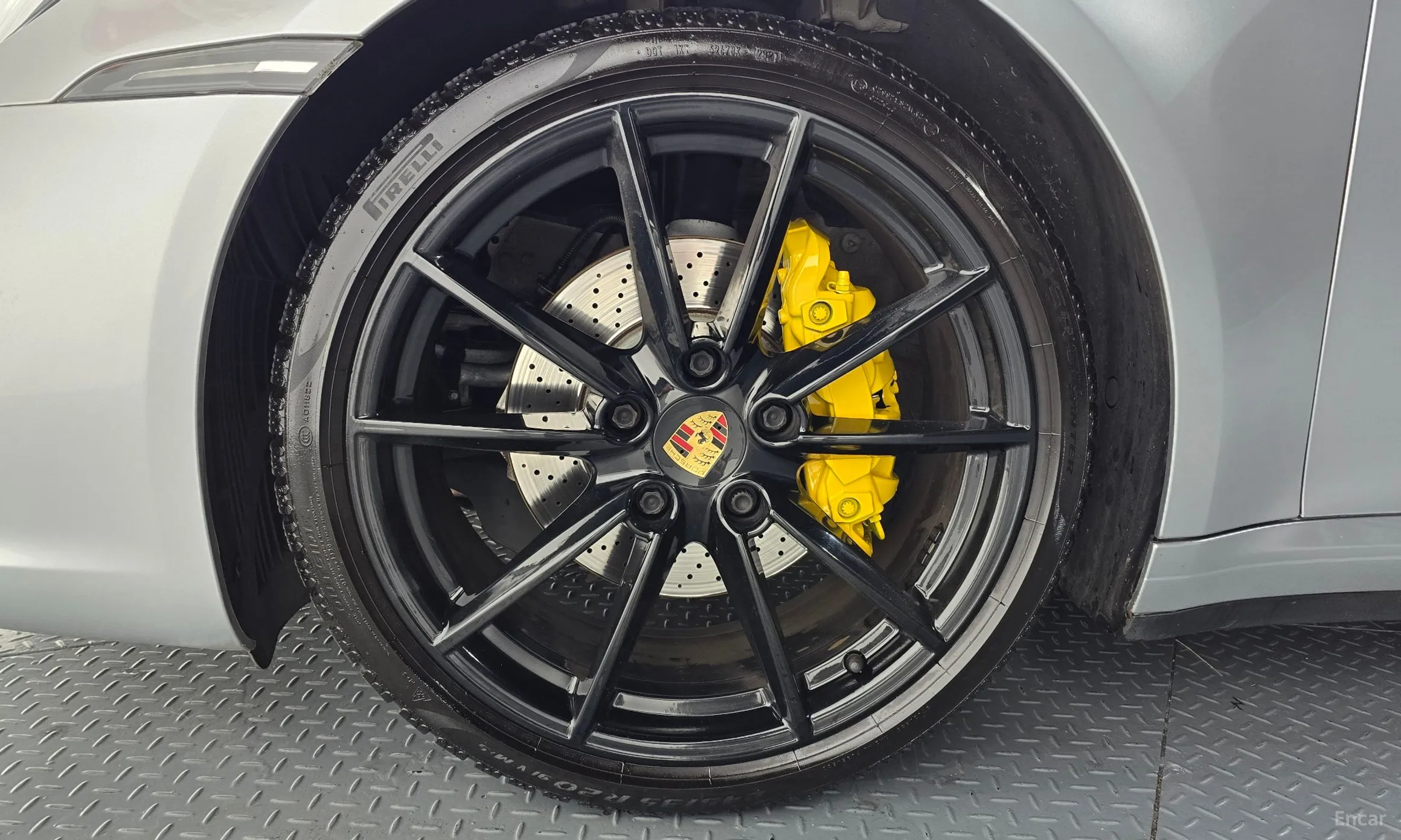 Porsche 911 (992) превью 5