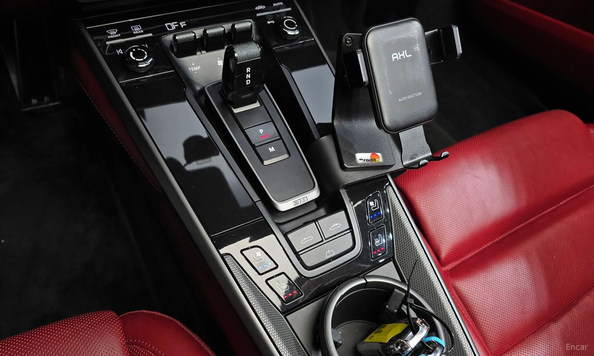 Porsche 911 (992) превью 9
