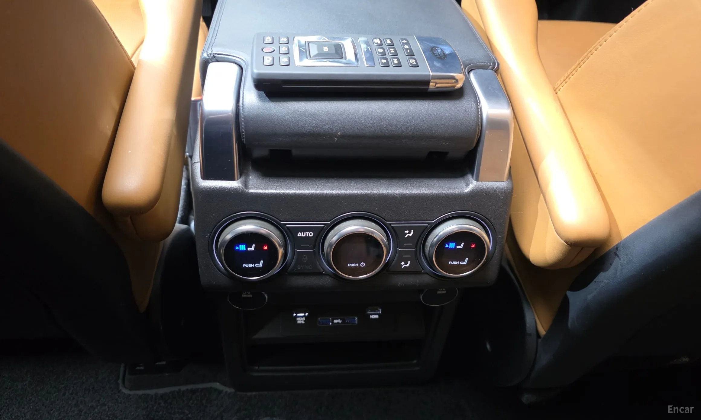 Land Rover Discovery 5 превью 19