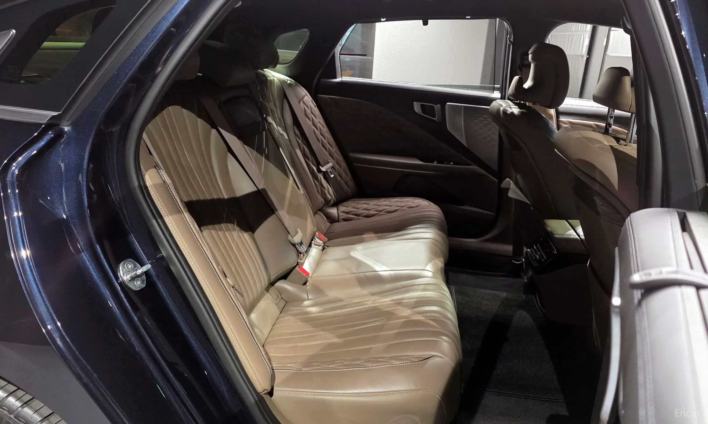 Kia K8 превью 12