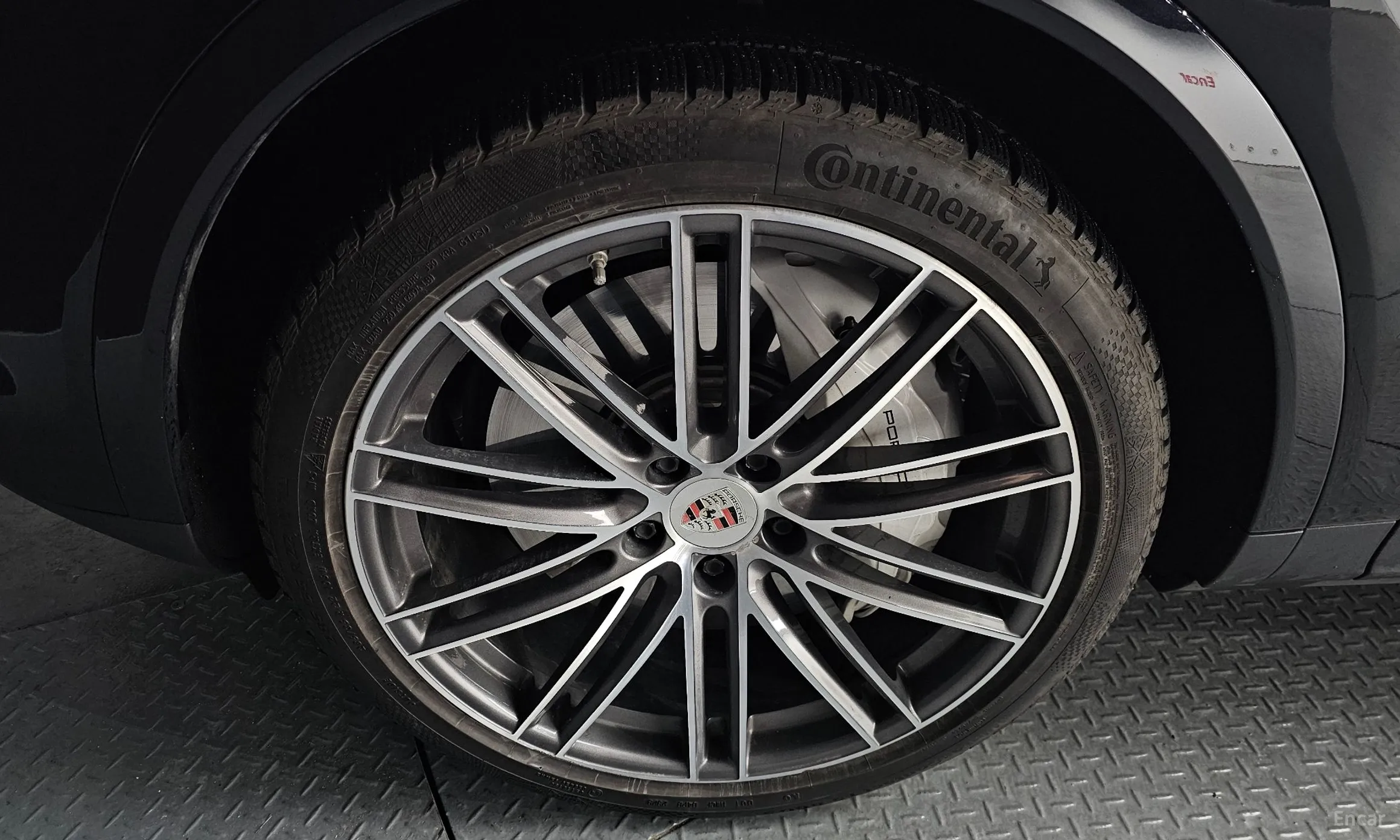 Porsche Cayenne (PO536) превью 5