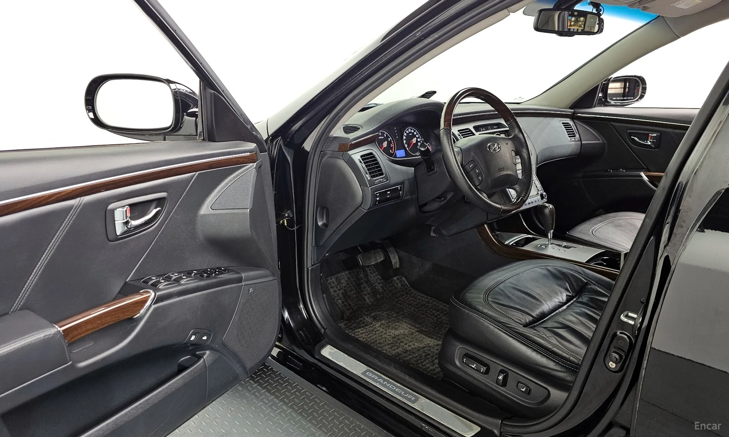 Hyundai Grandeur New Luxury превью 11