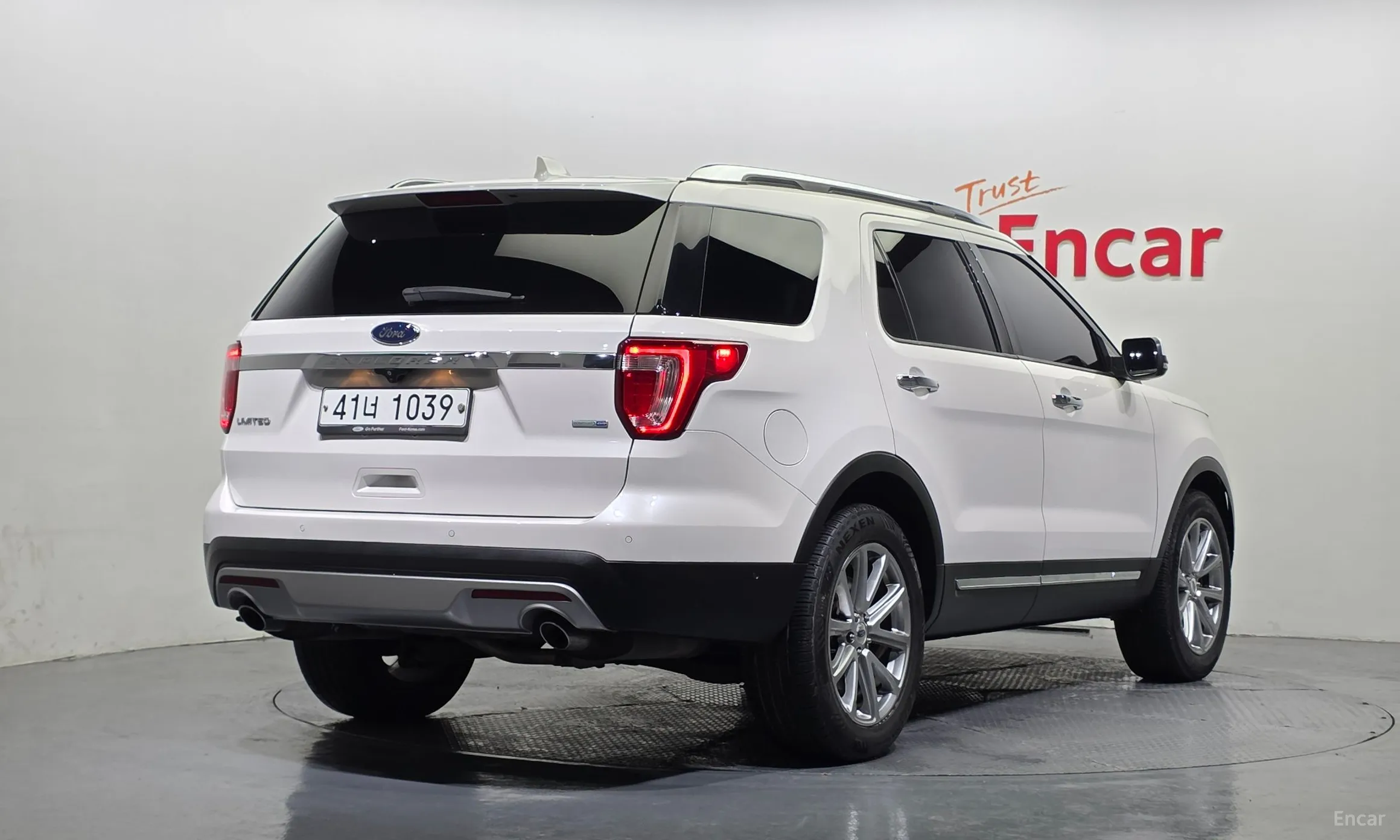 Ford Explorer превью 2