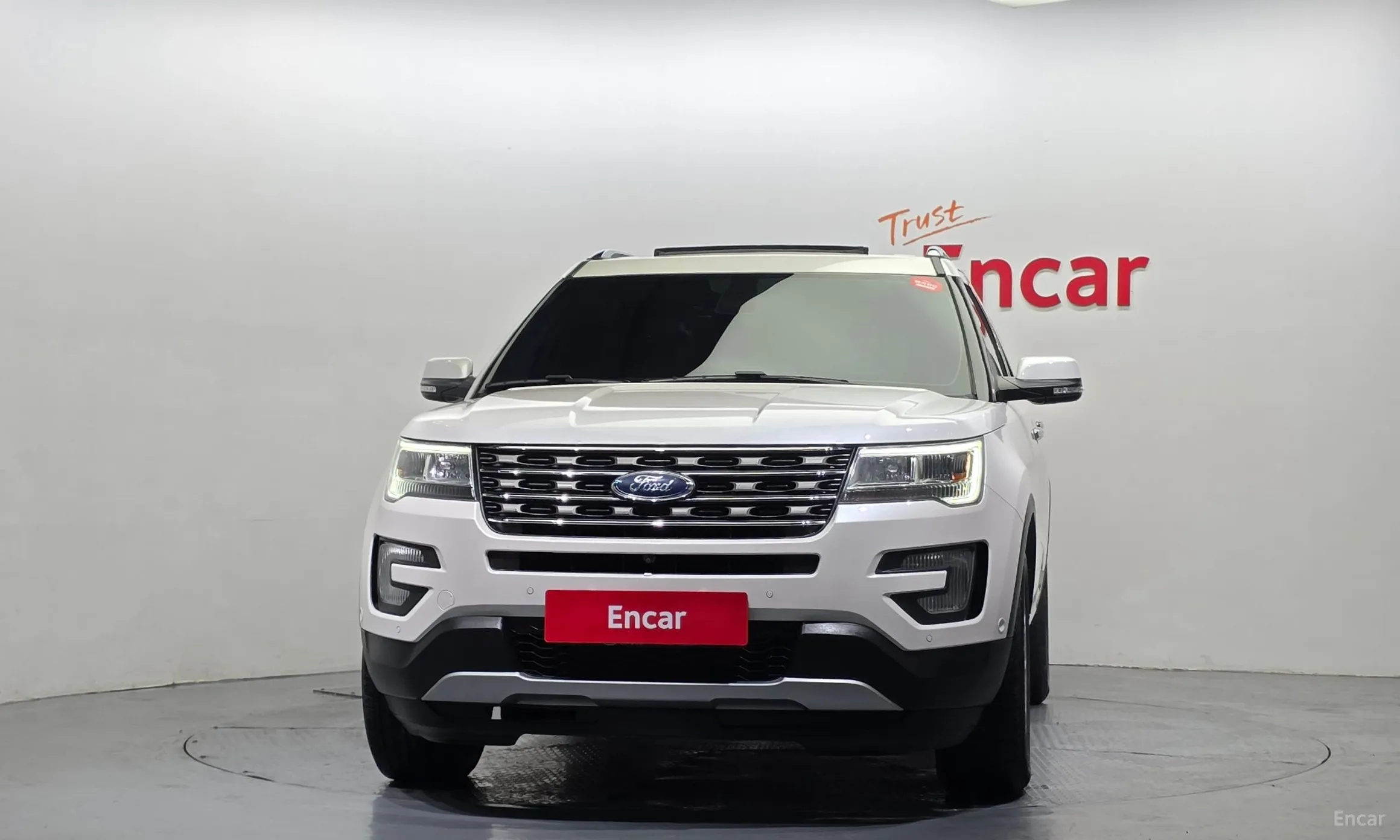 Ford Explorer превью 3