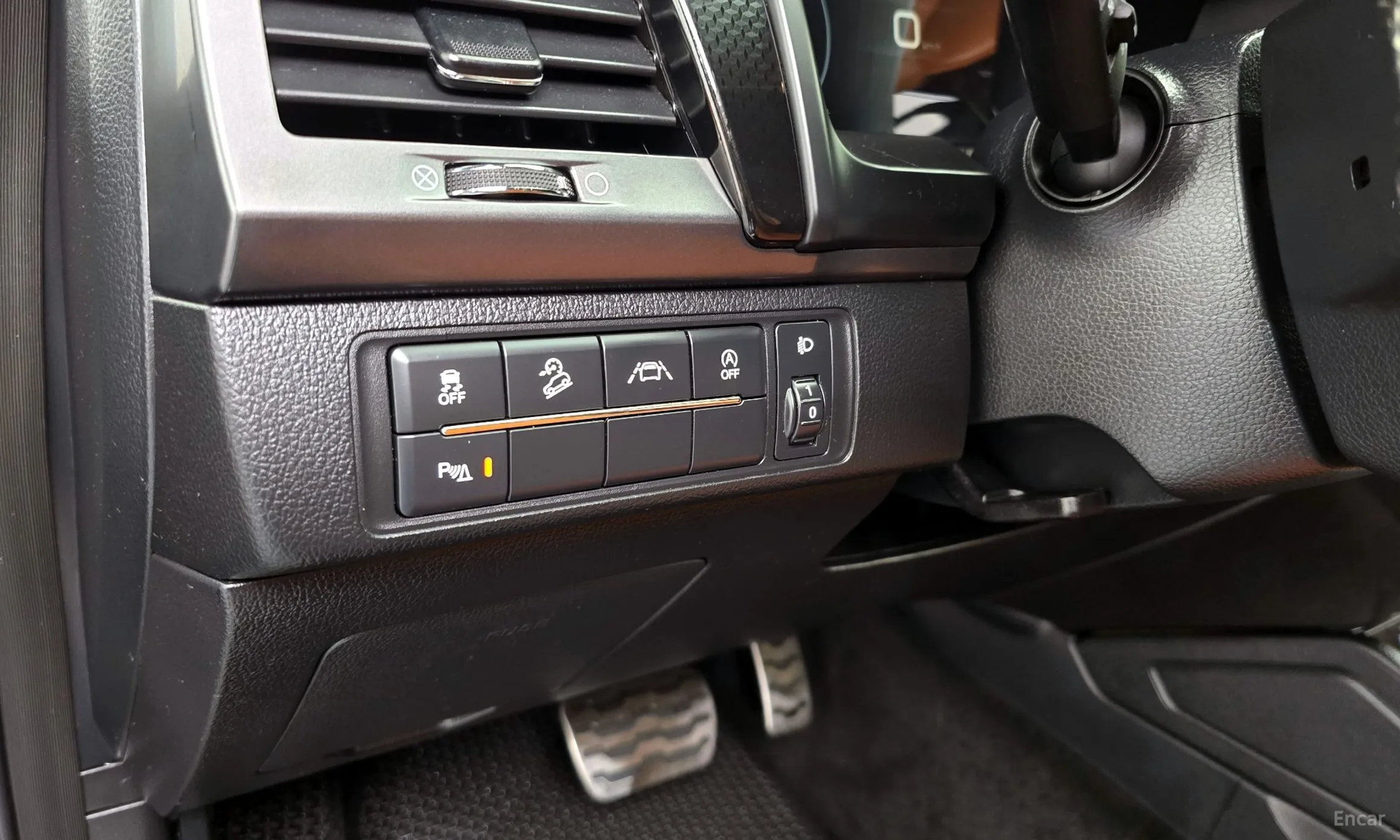 KG Mobility (SsangYong) Rexton Sports превью 15