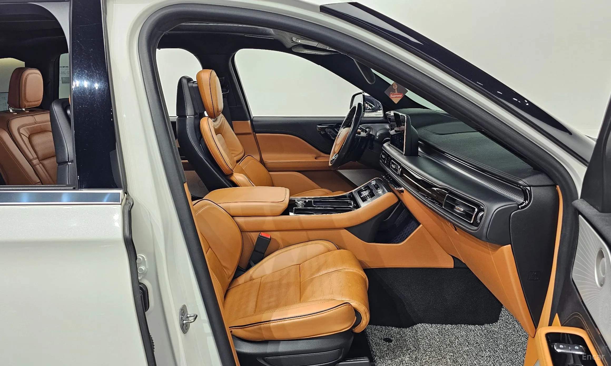 Lincoln Aviator 2nd Generation превью 10