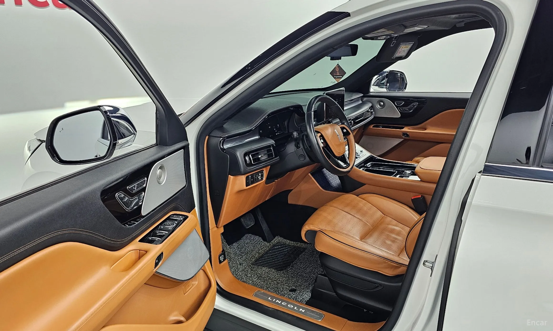 Lincoln Aviator 2nd Generation превью 11