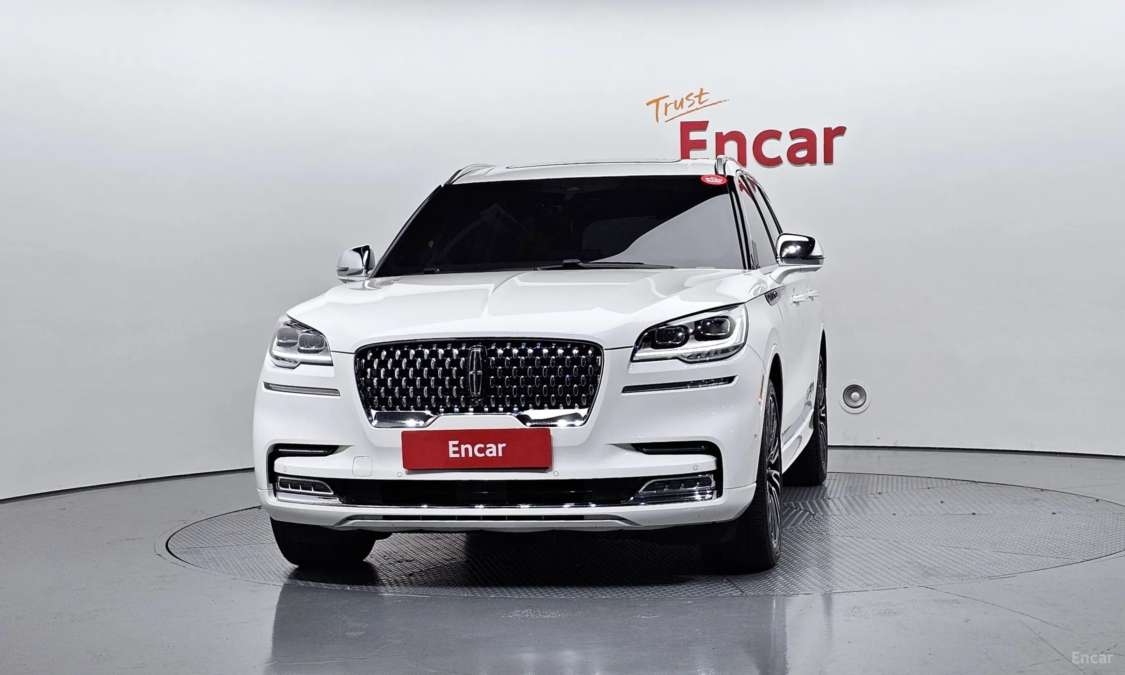 Lincoln Aviator 2nd Generation превью 3