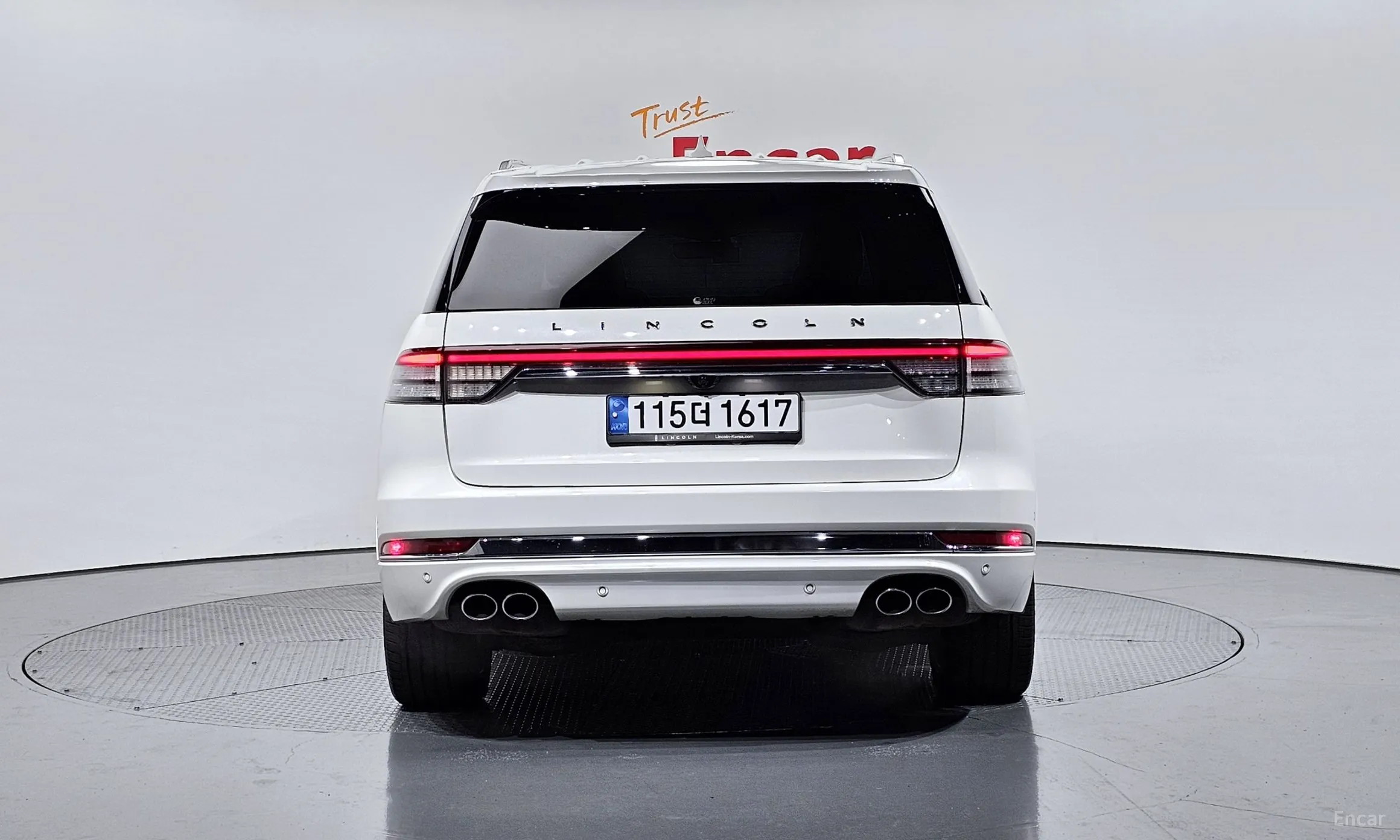 Lincoln Aviator 2nd Generation превью 4
