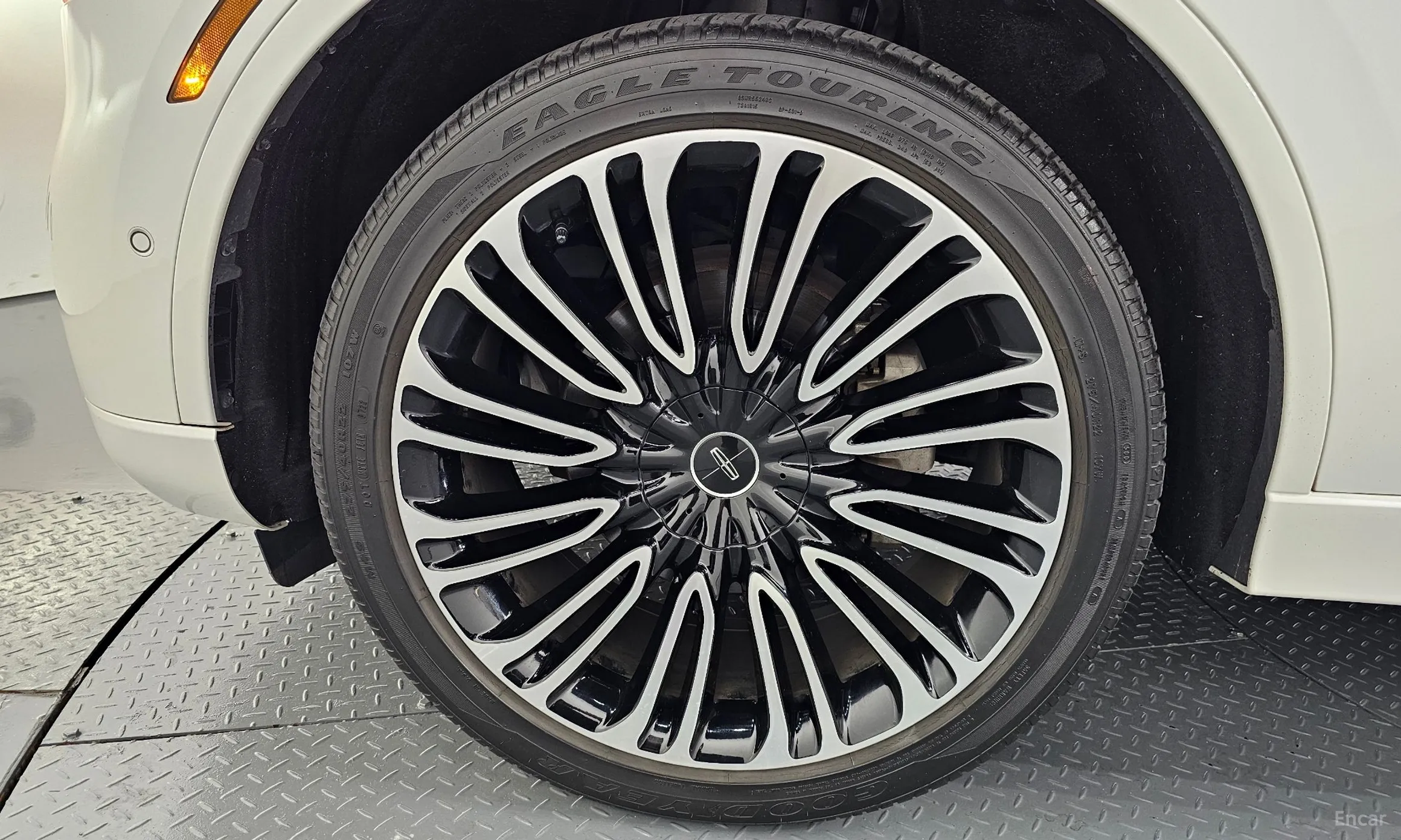 Lincoln Aviator 2nd Generation превью 5