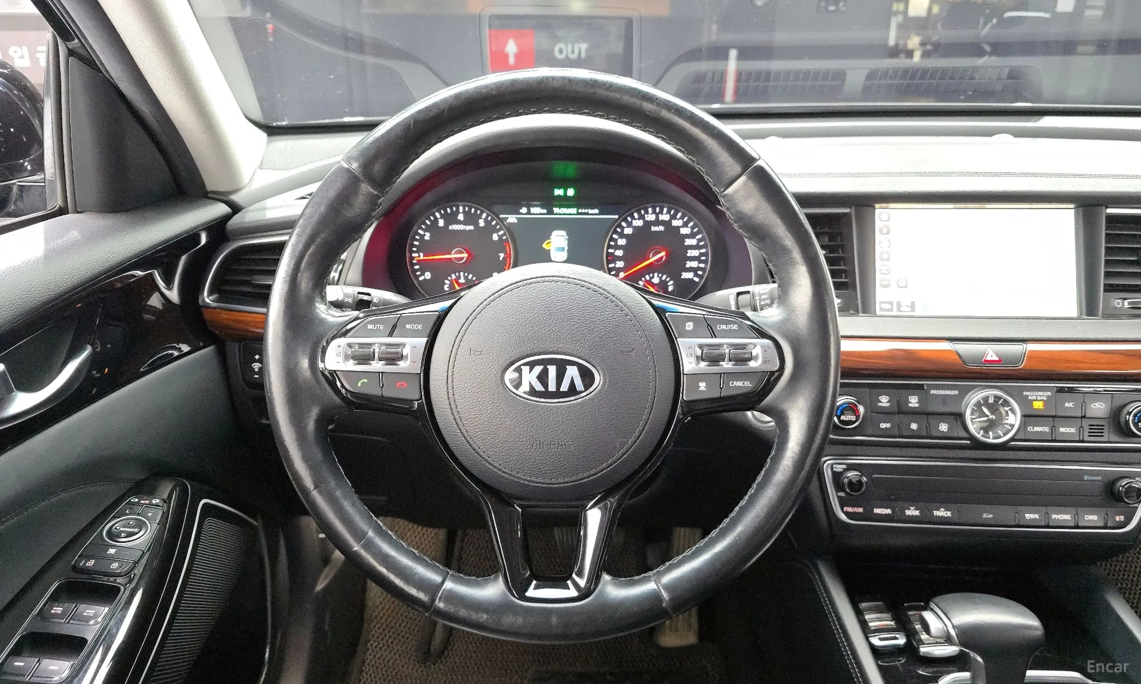 Kia K7 превью 13