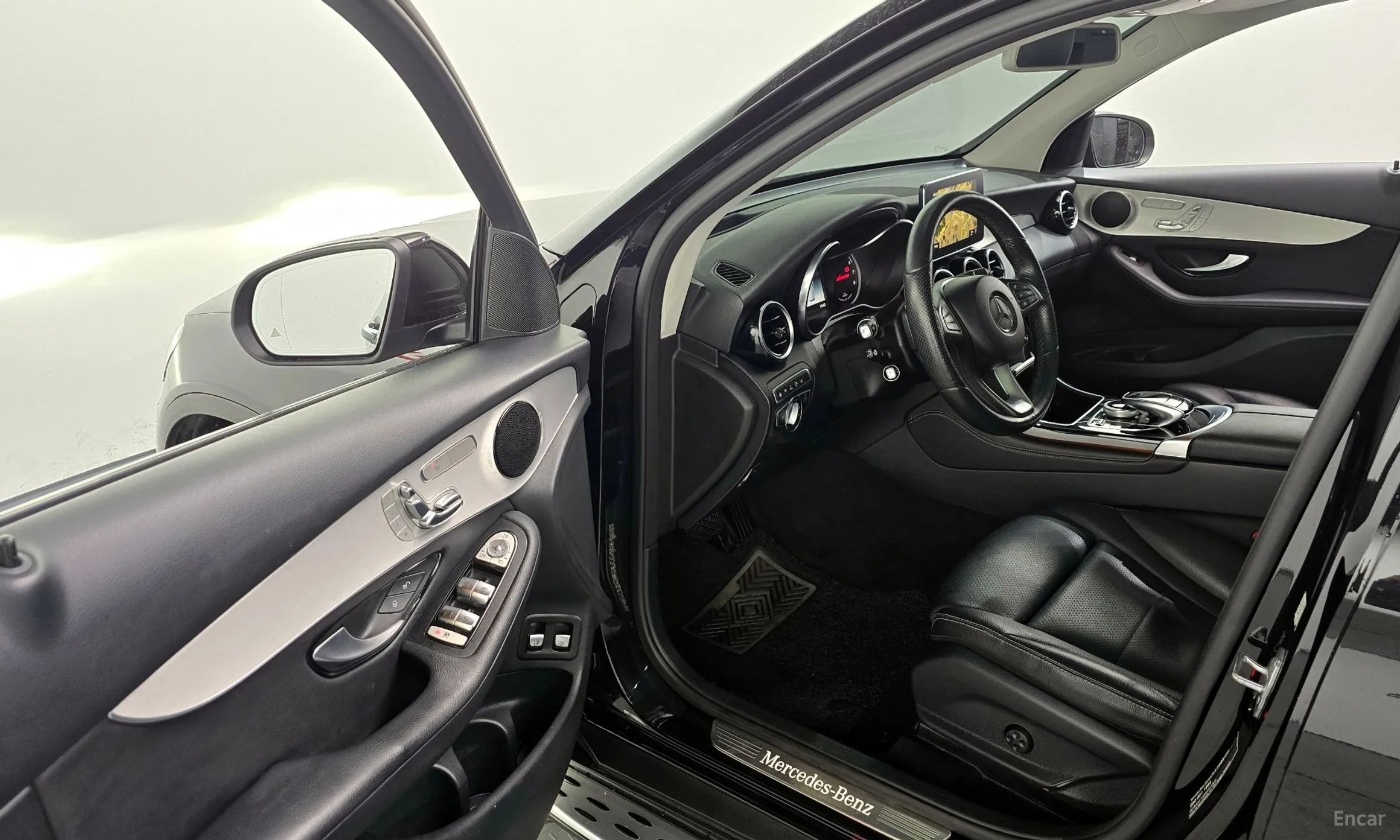 Mercedes Benz GLC-Class X253 превью 10