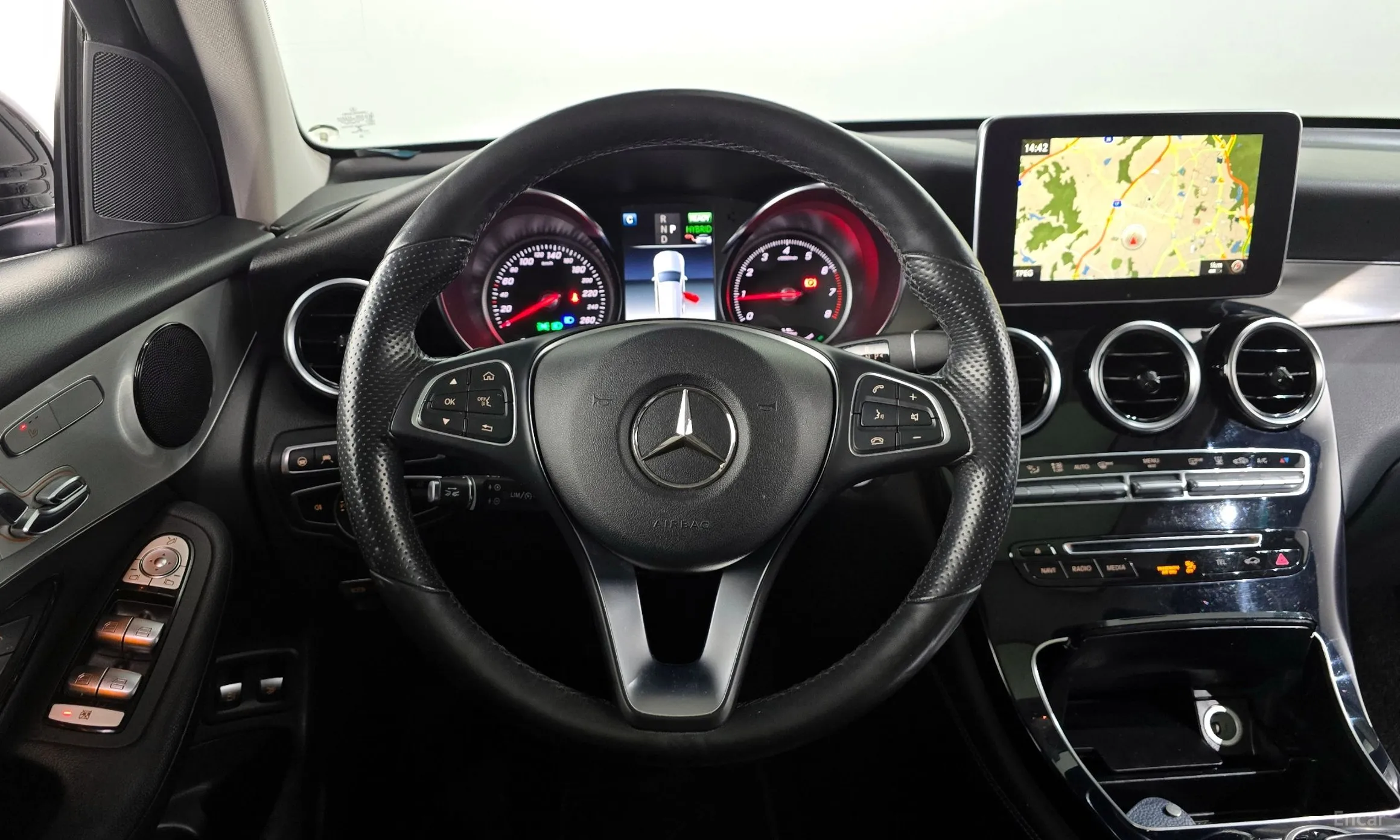 Mercedes Benz GLC-Class X253 превью 13