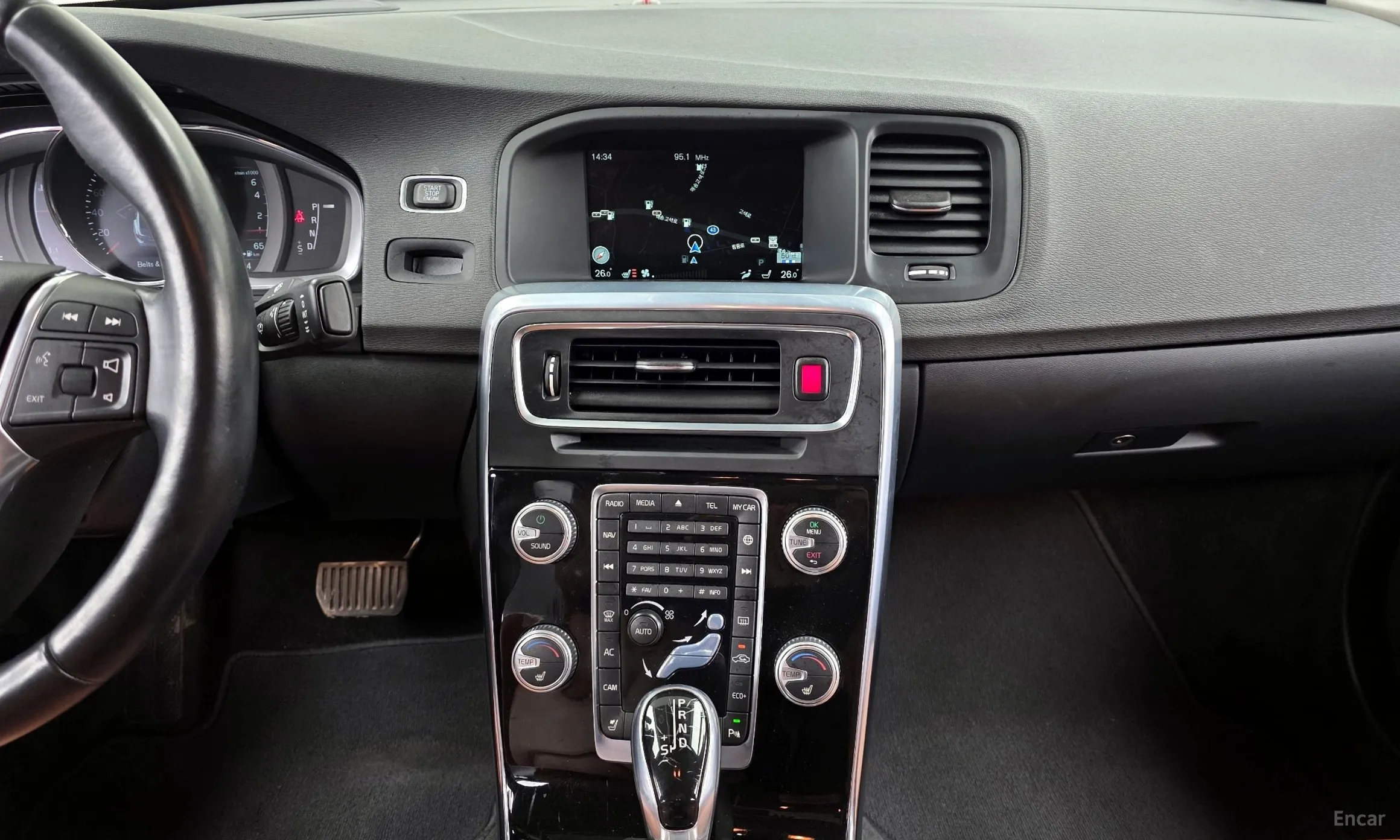 Volvo S60 превью 14