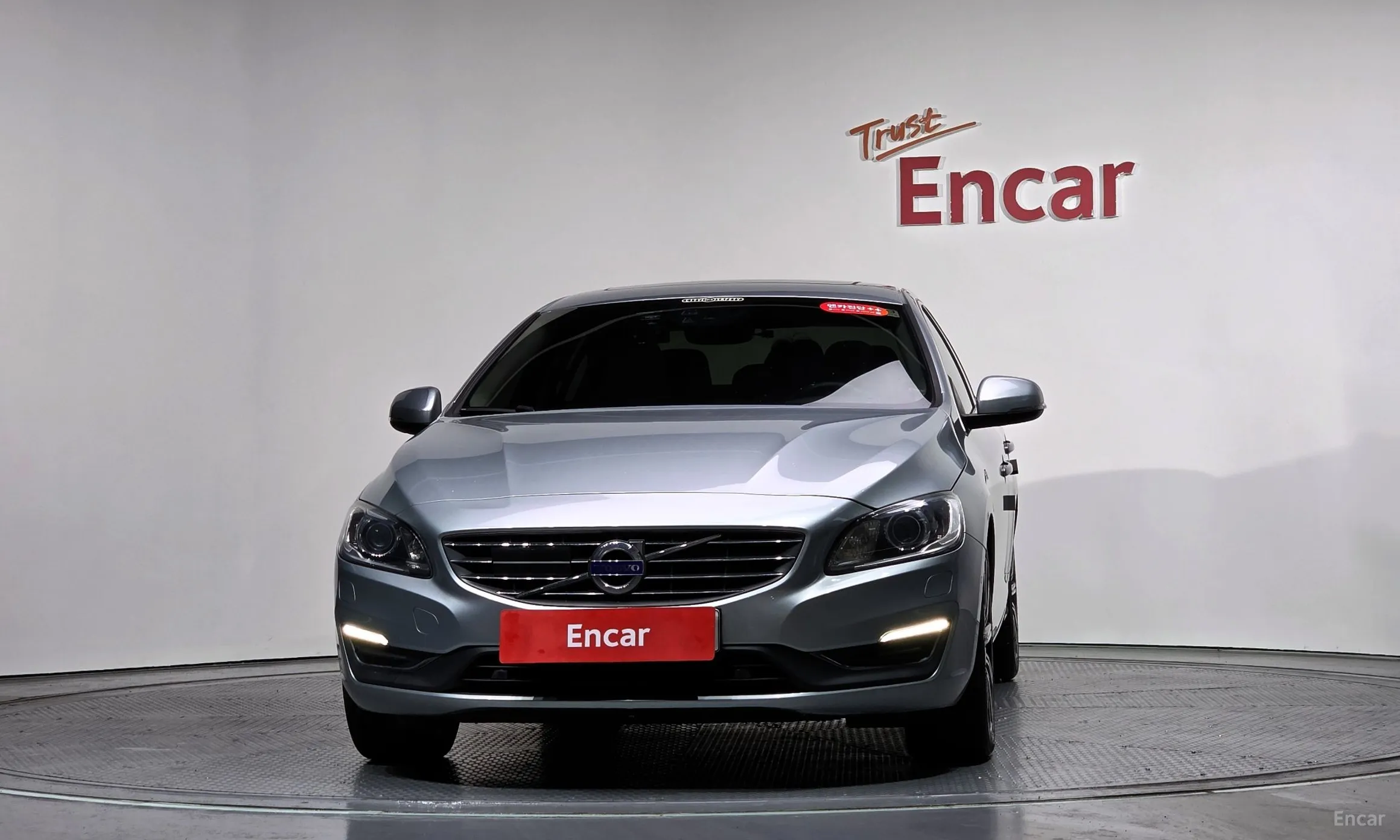 Volvo S60 превью 3