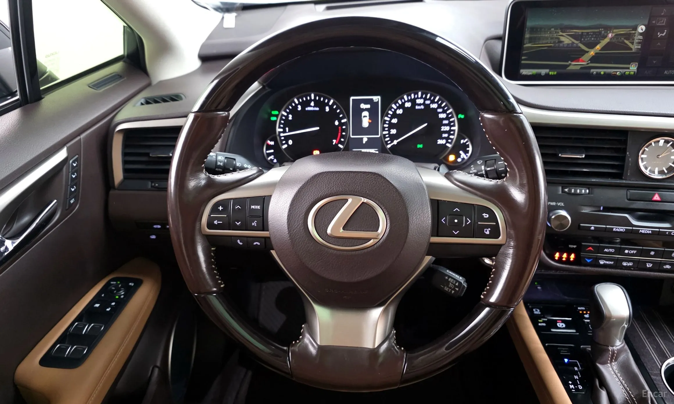 Lexus RX350 4th Generation превью 13