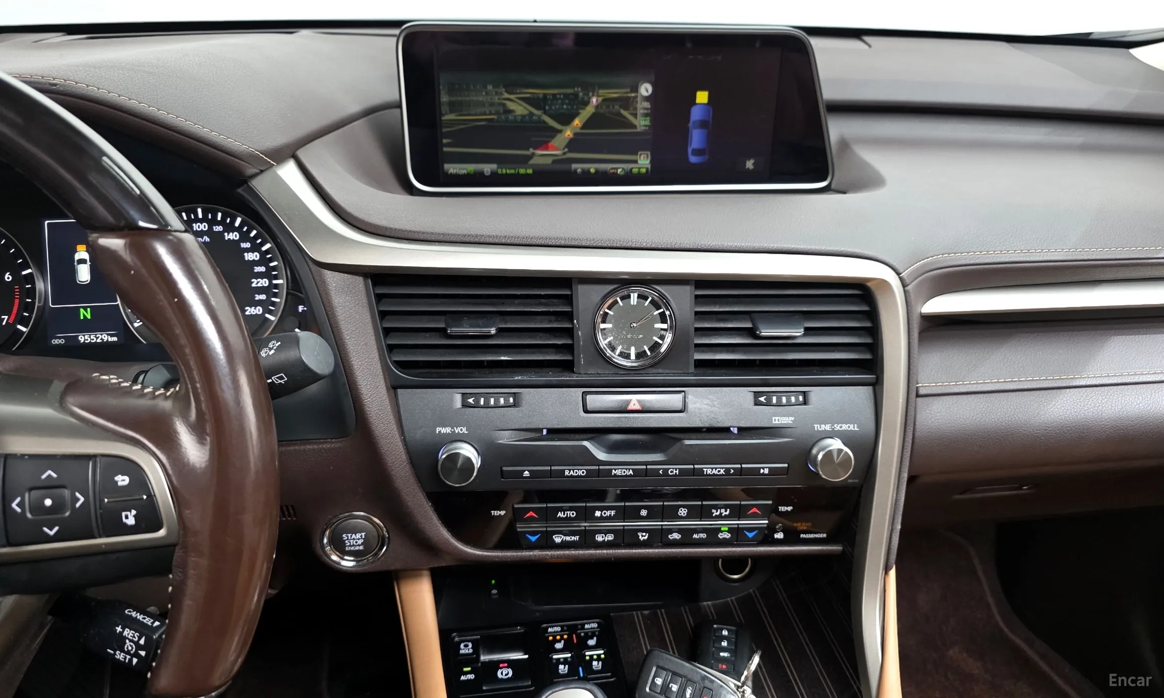 Lexus RX350 4th Generation превью 14