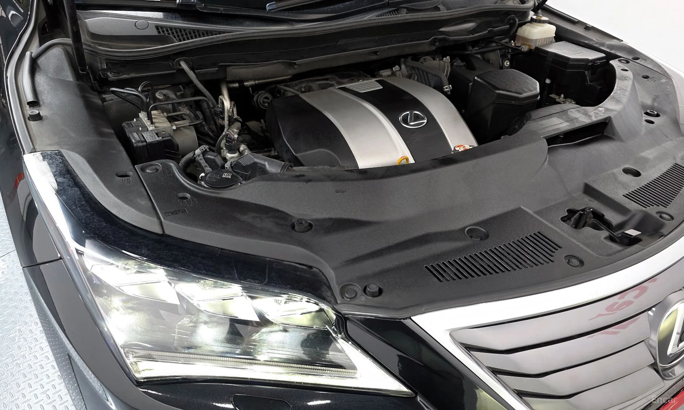 Lexus RX350 4th Generation превью 6