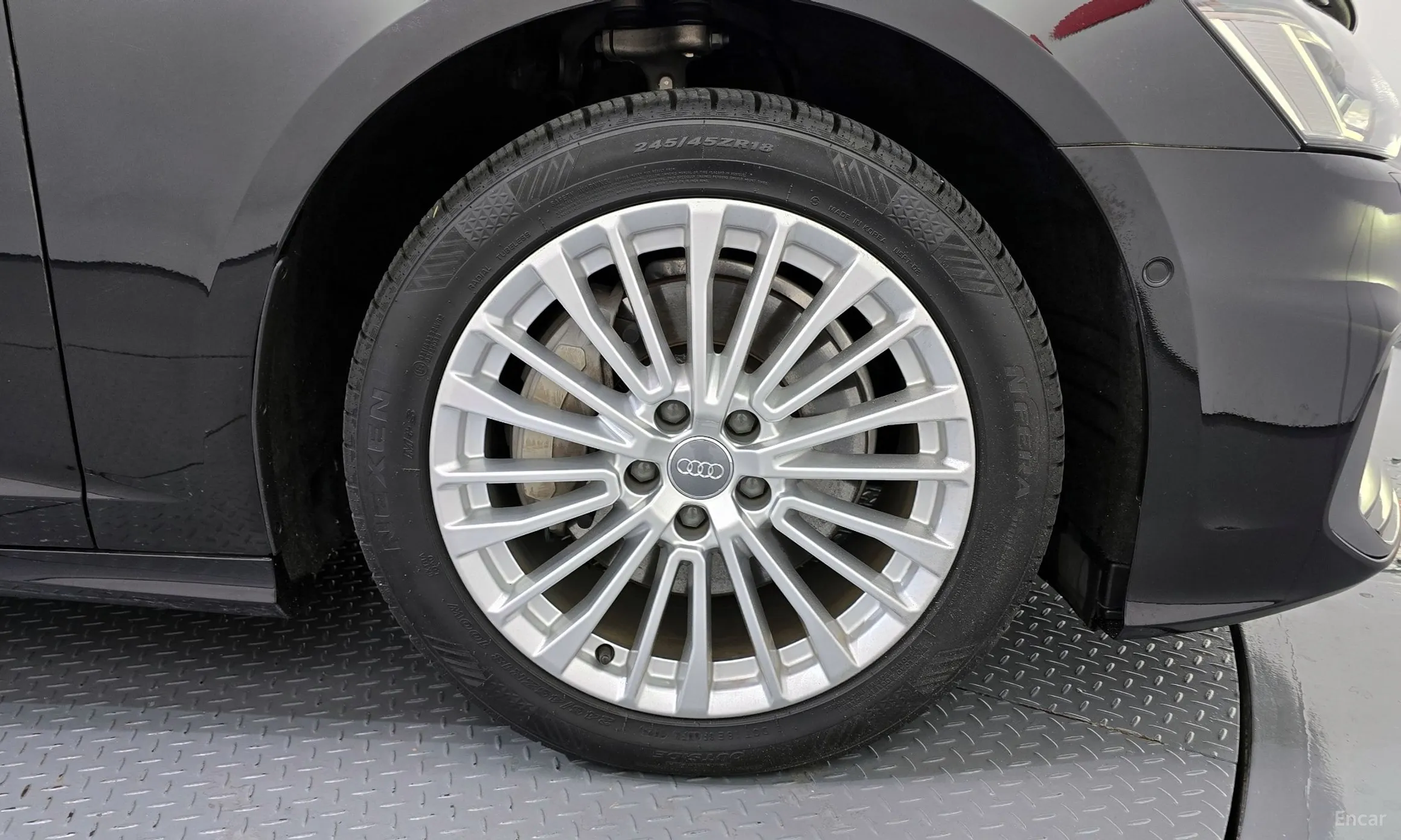 Audi A6 (C8) превью 5