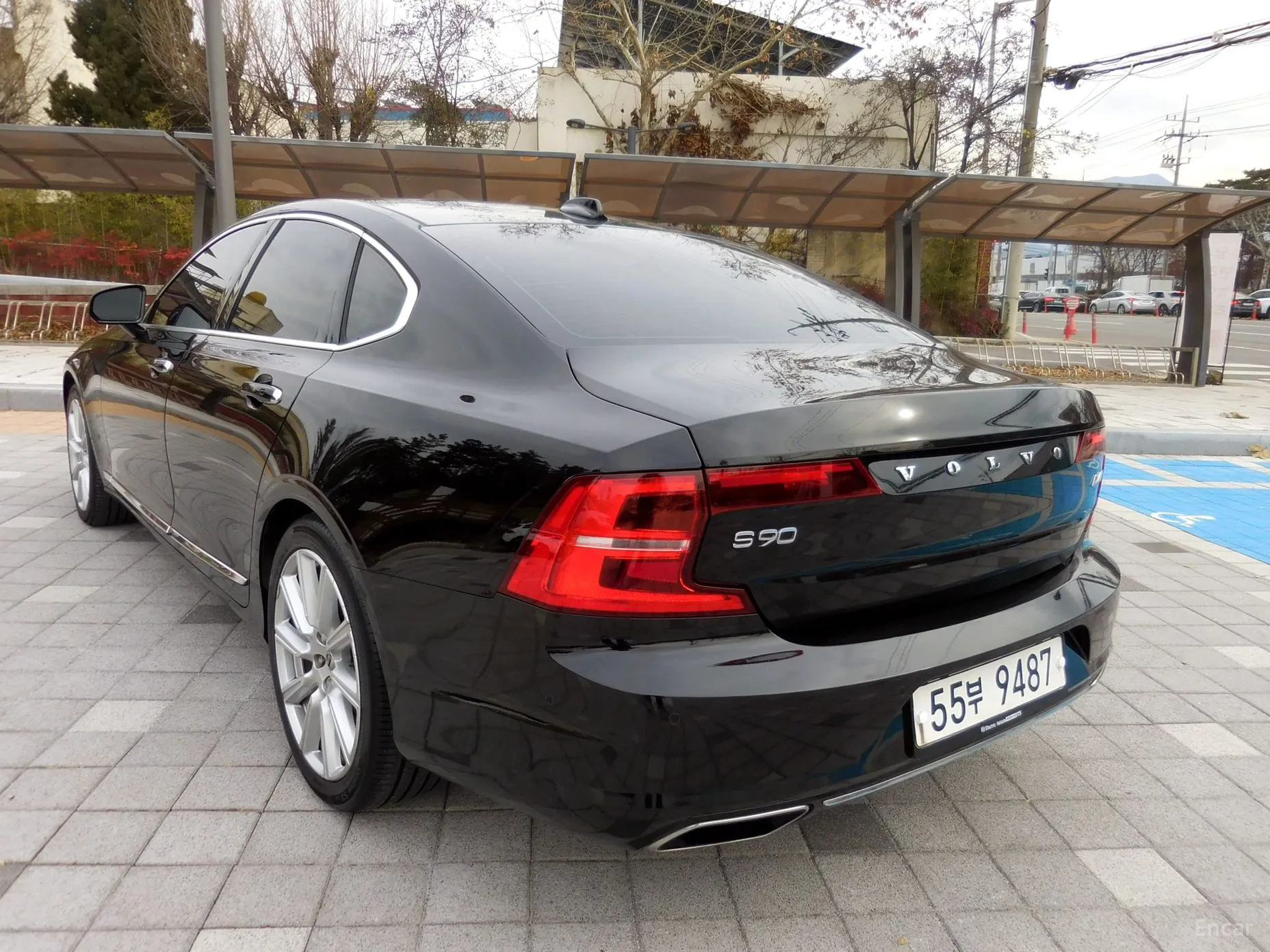 Volvo S90 превью 3