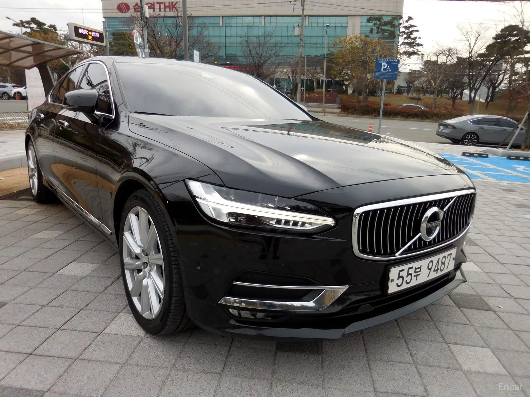Volvo S90 превью 4