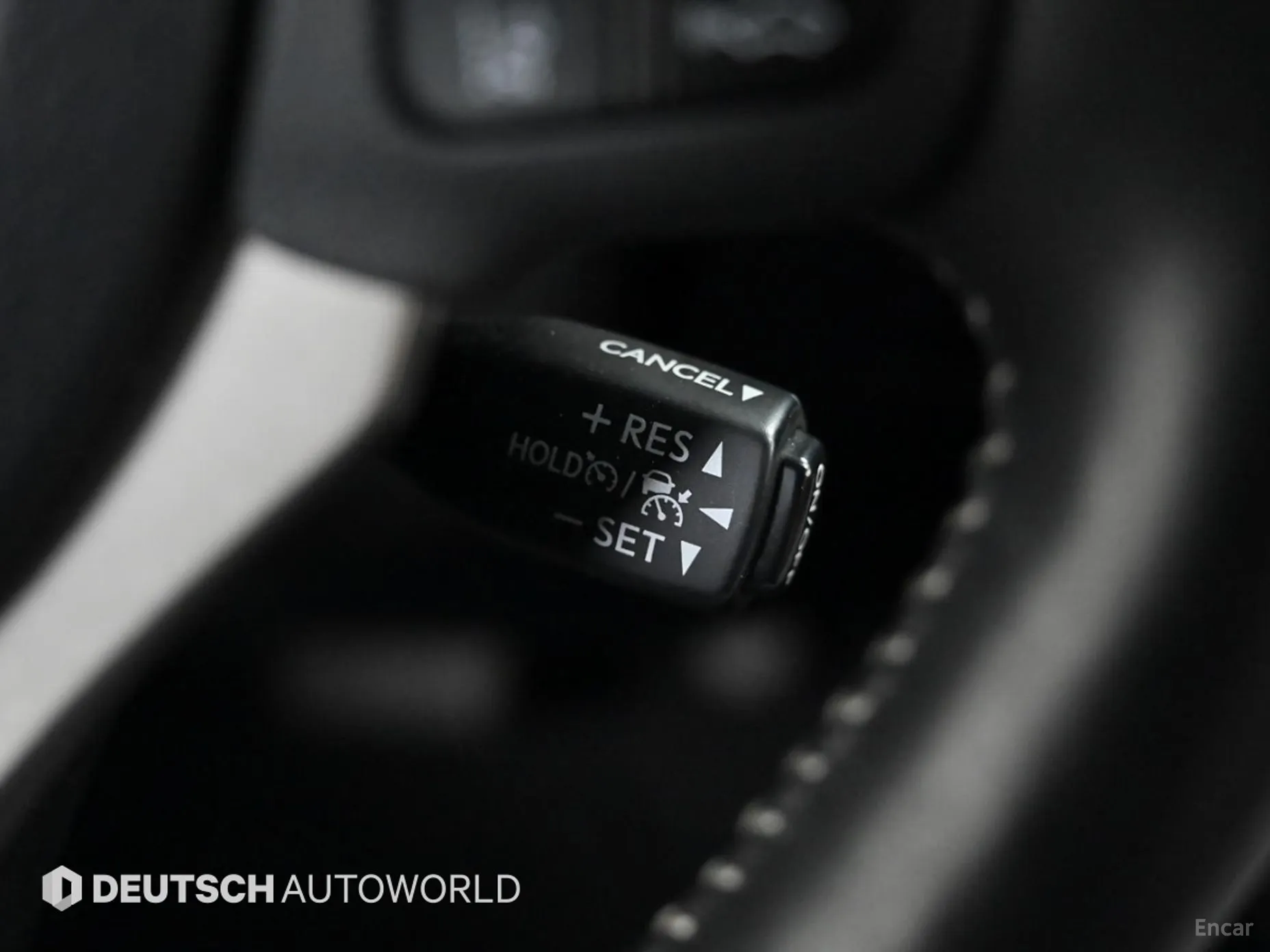 Lexus NX300h превью 18