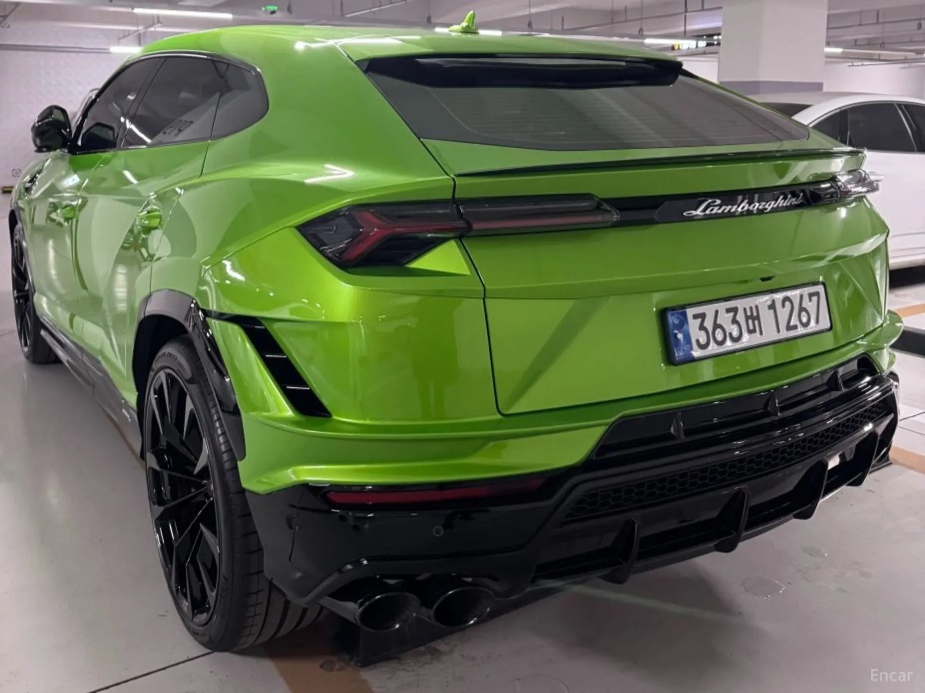 Lamborghini Urus превью 4