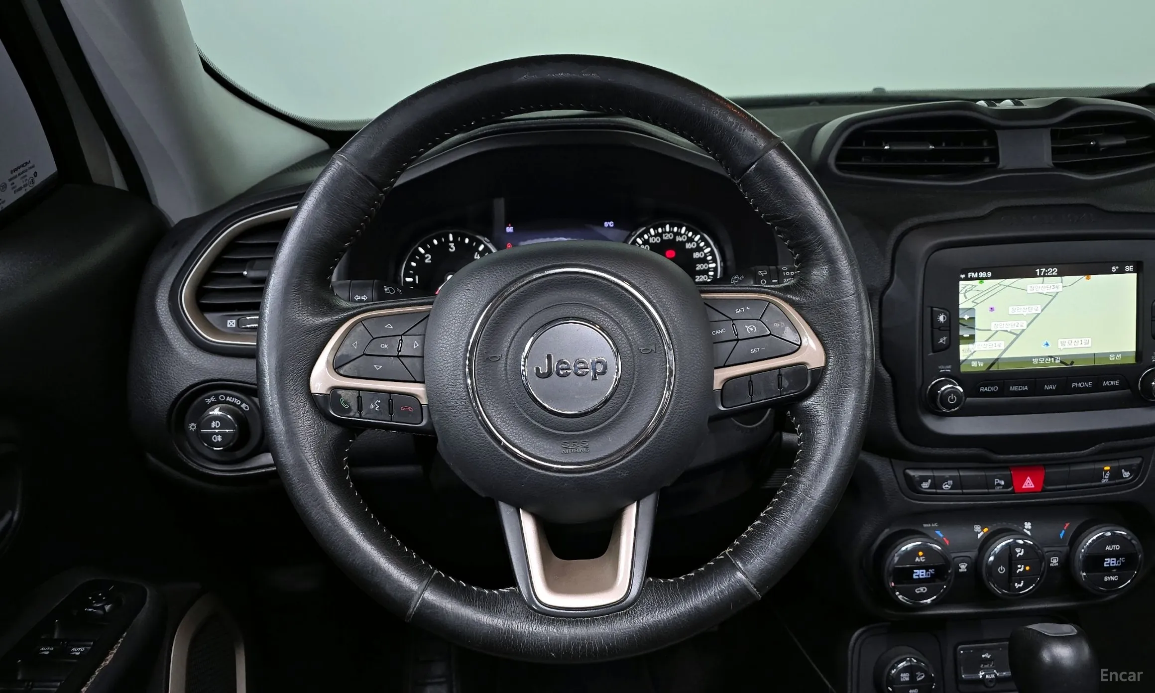 Jeep Renegade превью 14