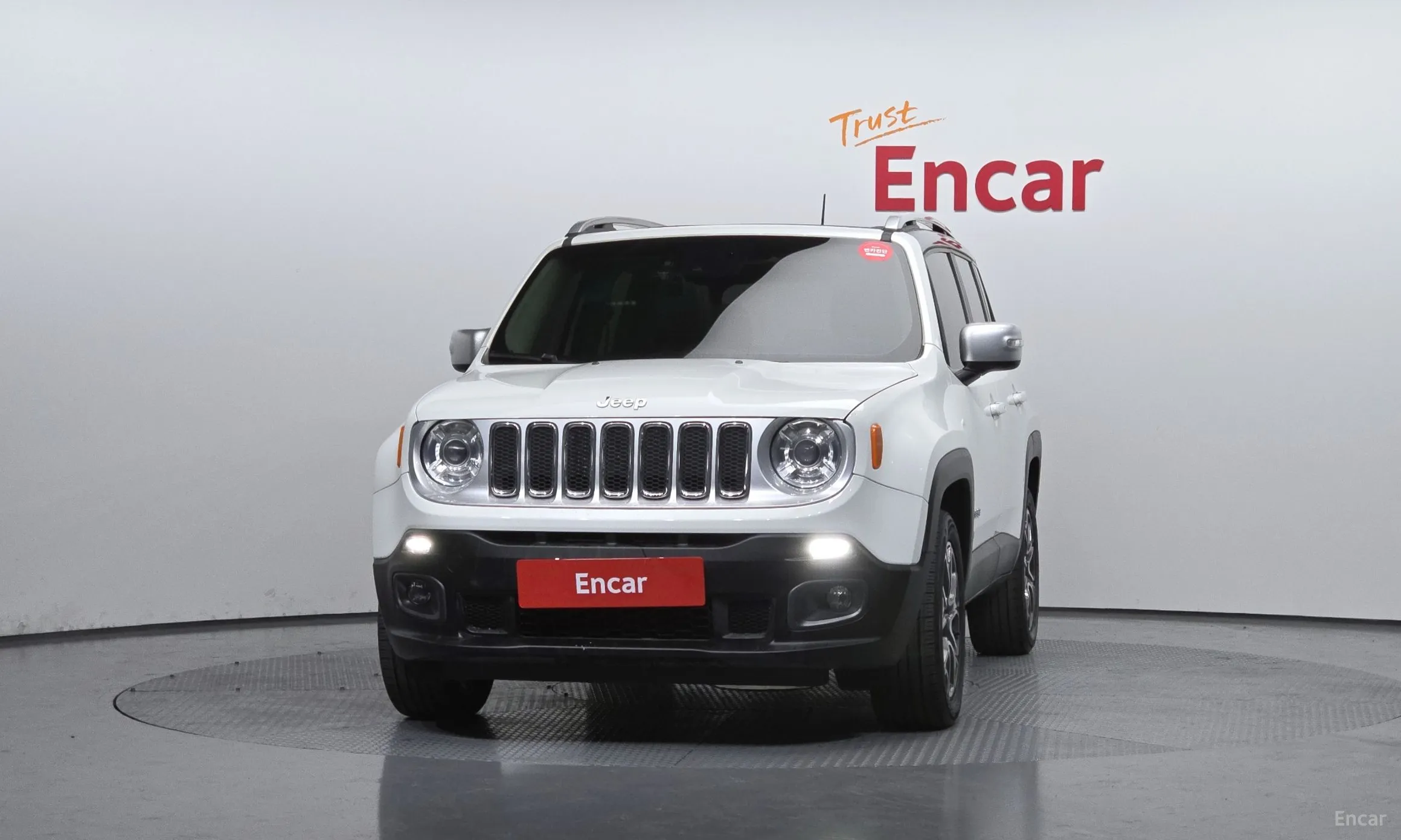 Jeep Renegade превью 3