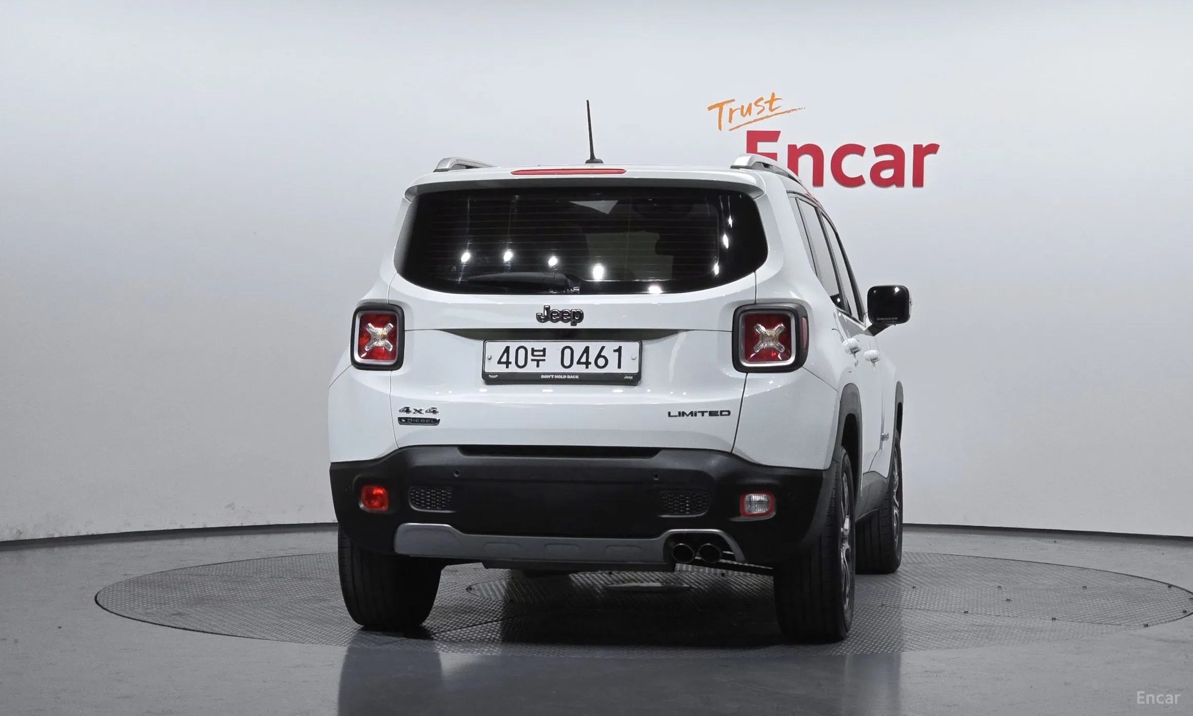 Jeep Renegade превью 4
