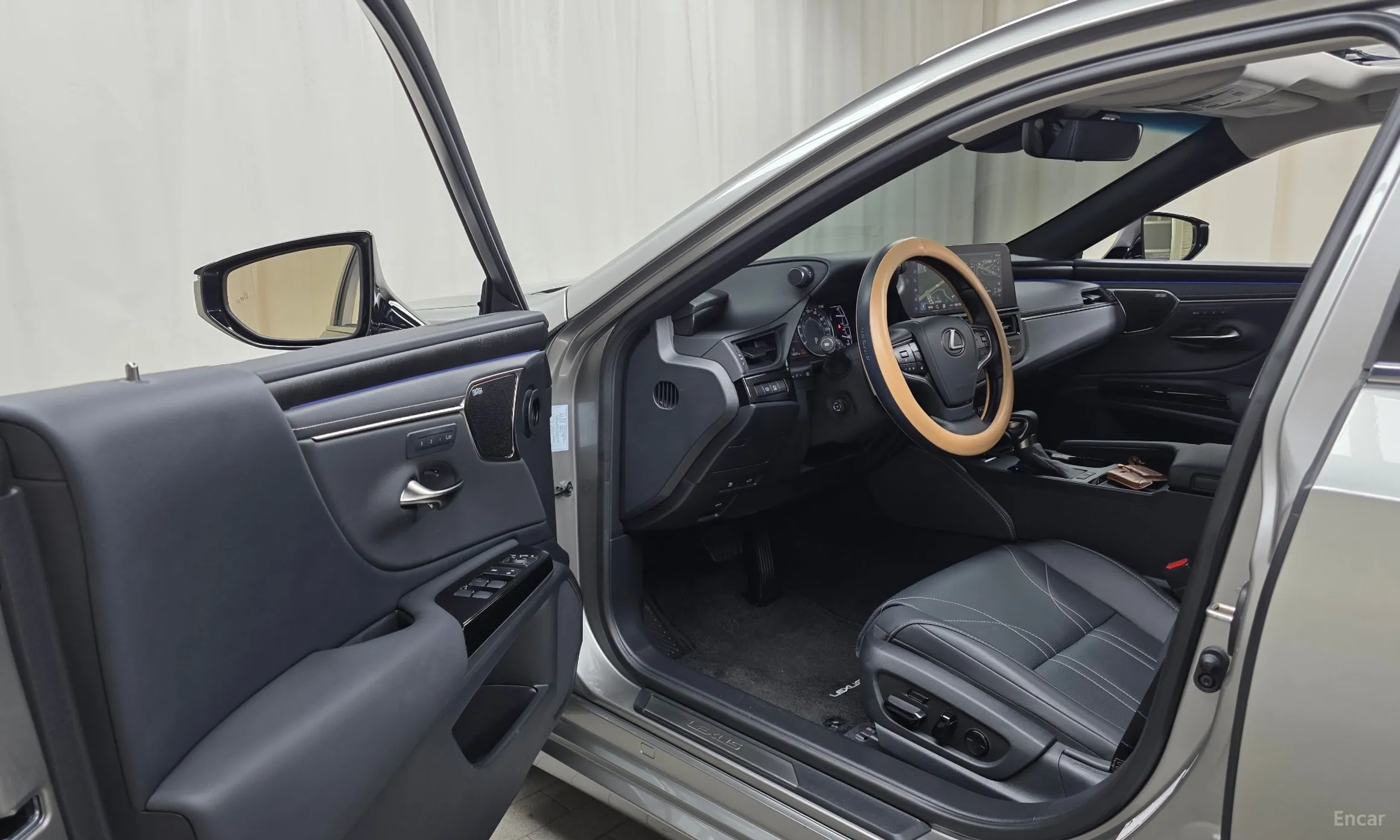 Lexus ES300h 7th Generation превью 10