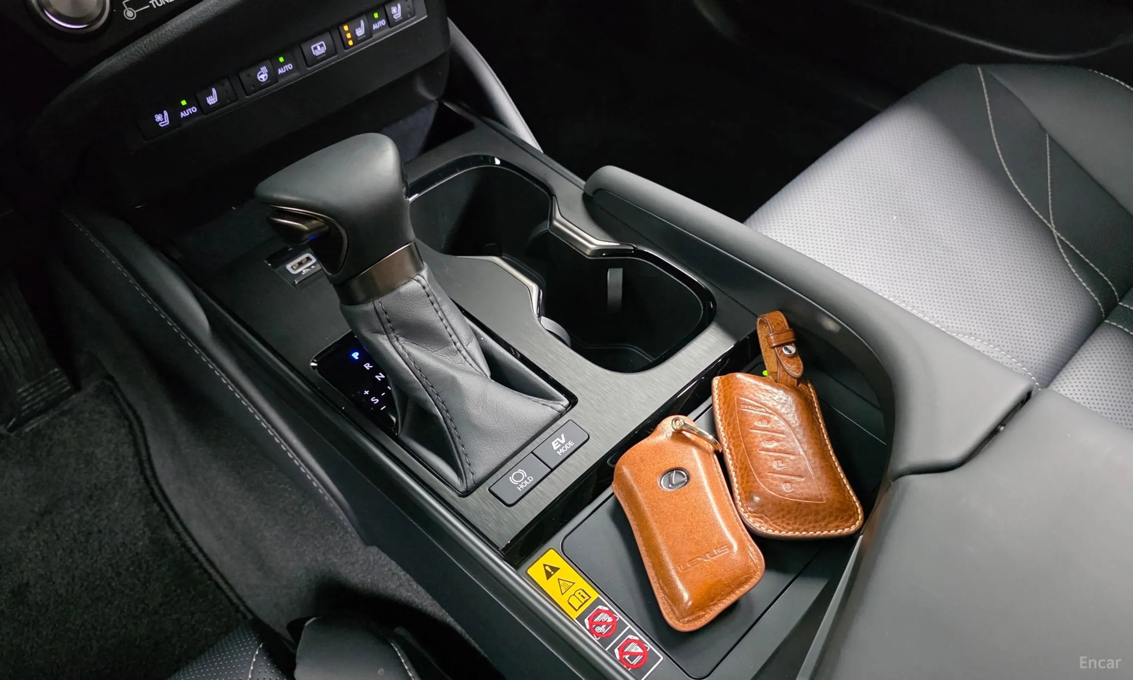 Lexus ES300h 7th Generation превью 9