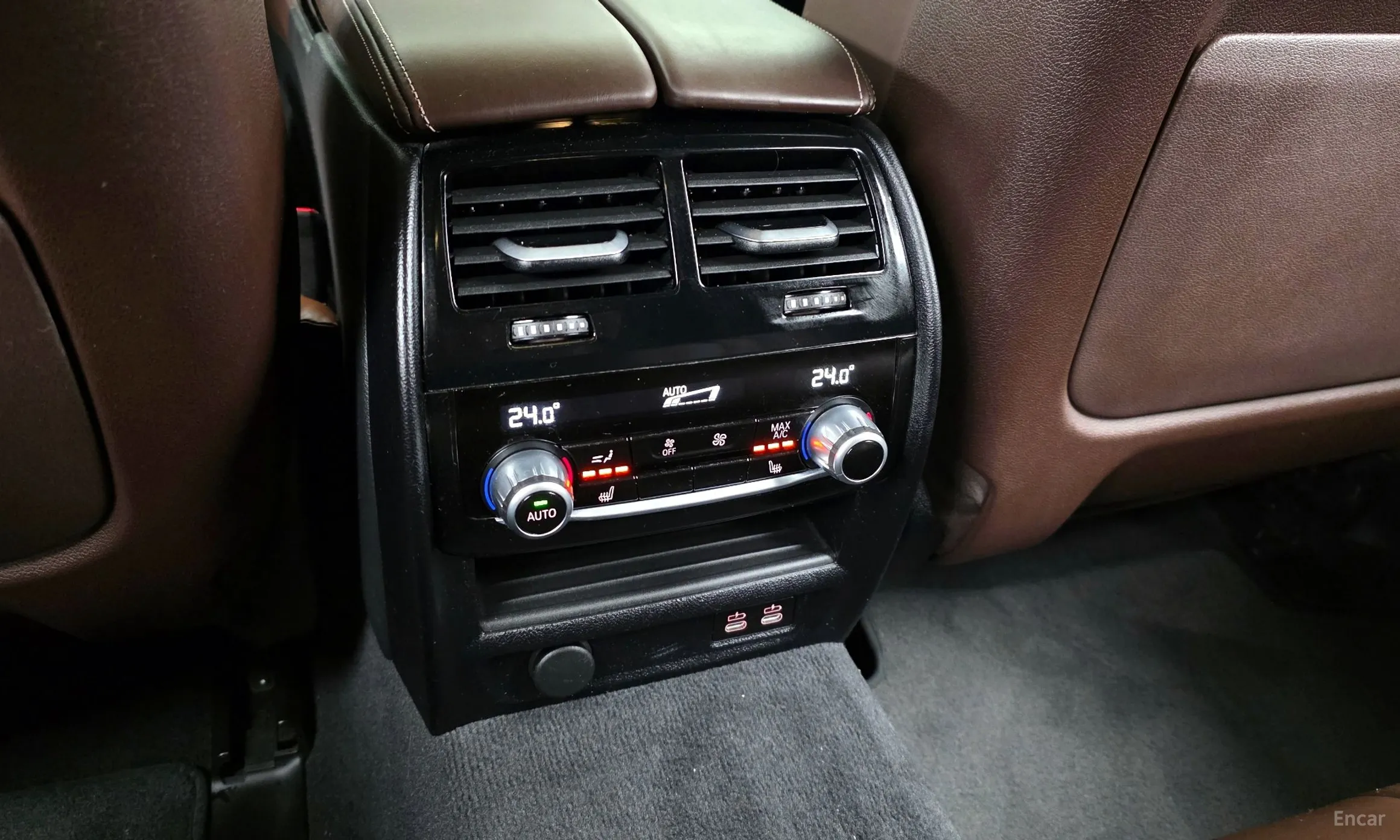 BMW 5 Series (G30) превью 19