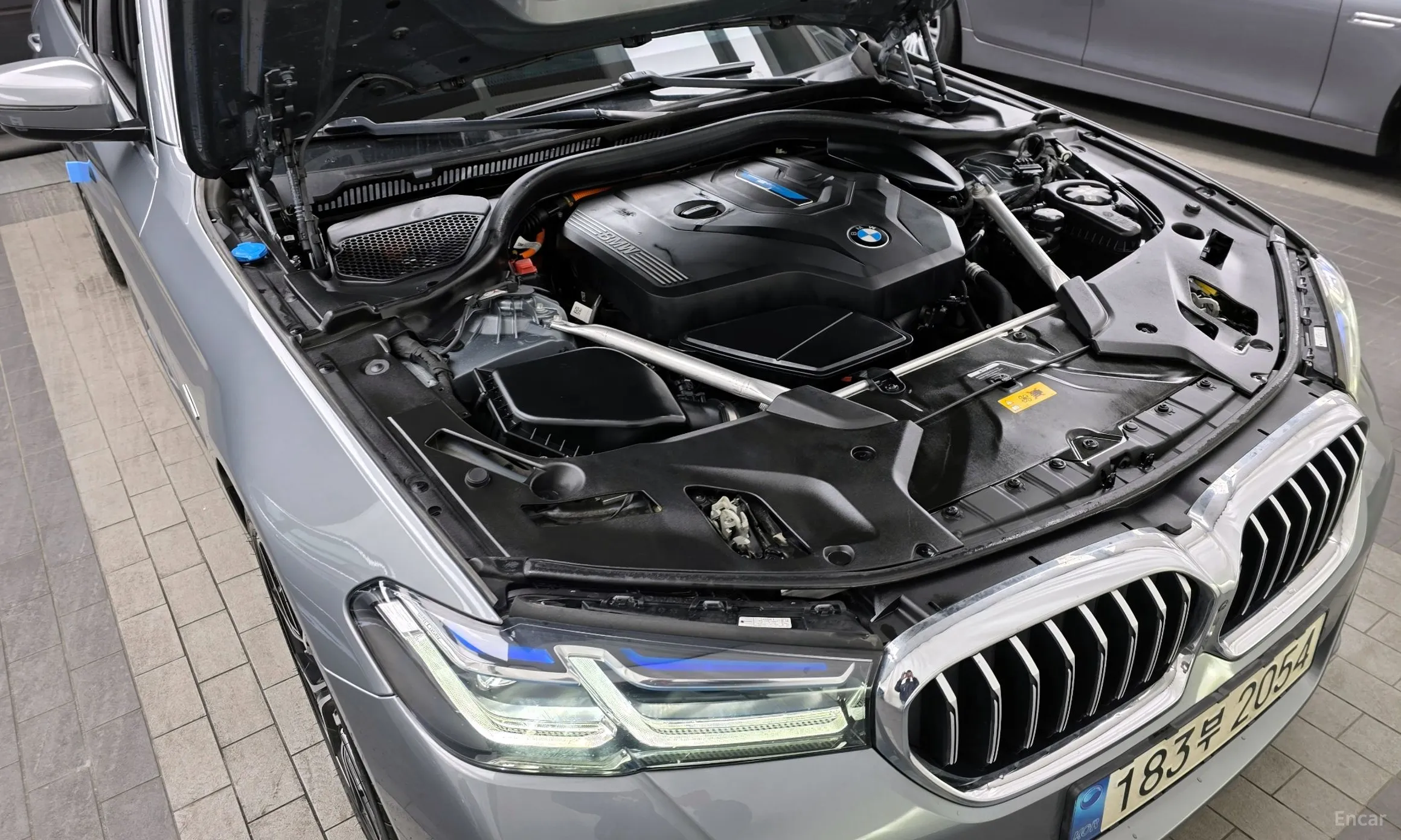 BMW 5 Series (G30) превью 6