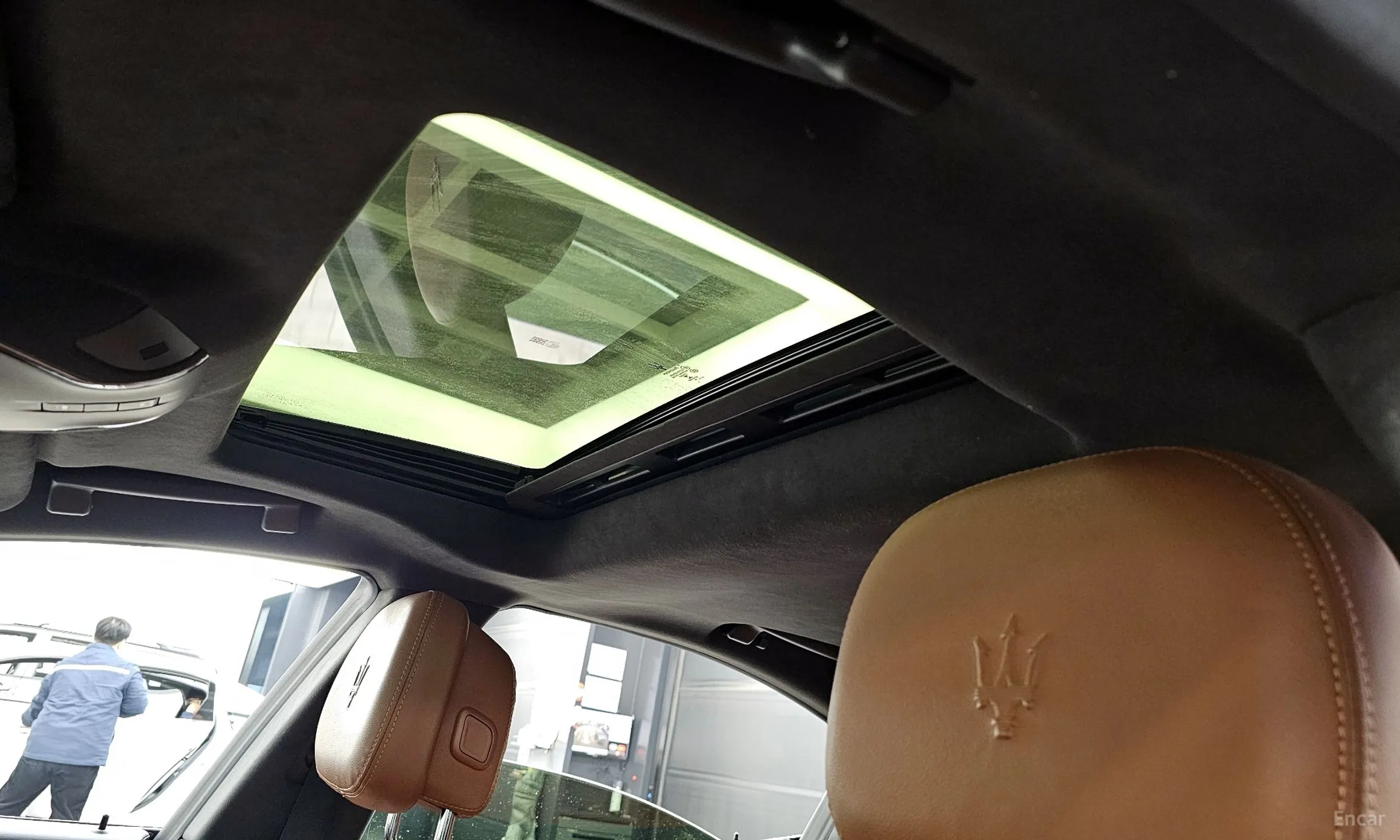 Maserati Ghibli превью 19