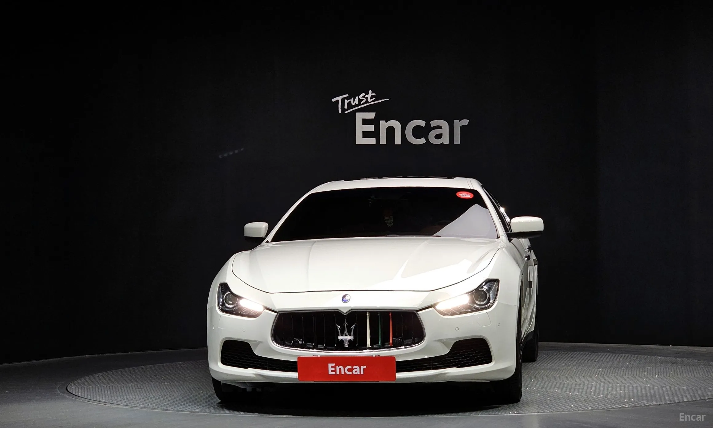 Maserati Ghibli превью 3