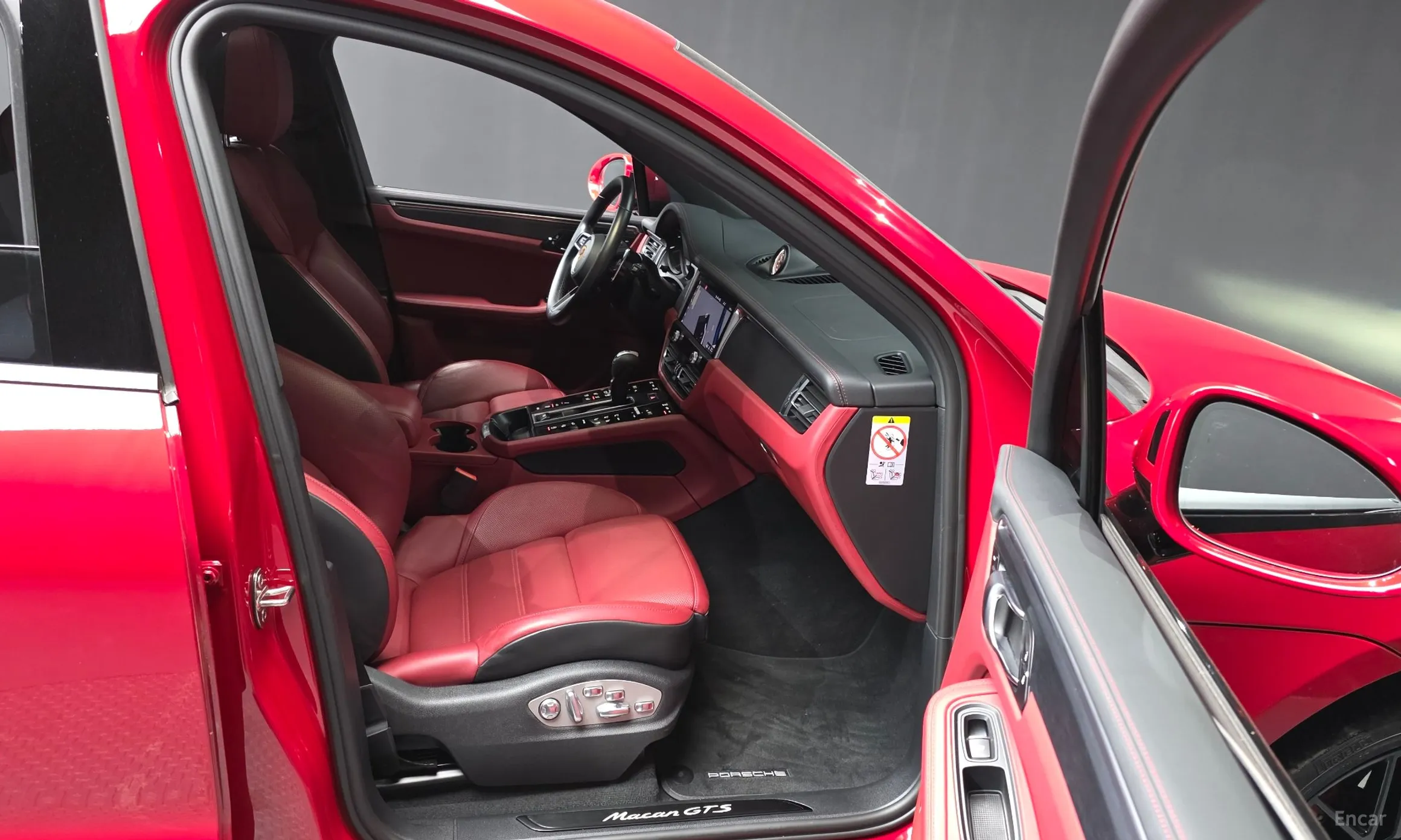 Porsche Macan превью 11