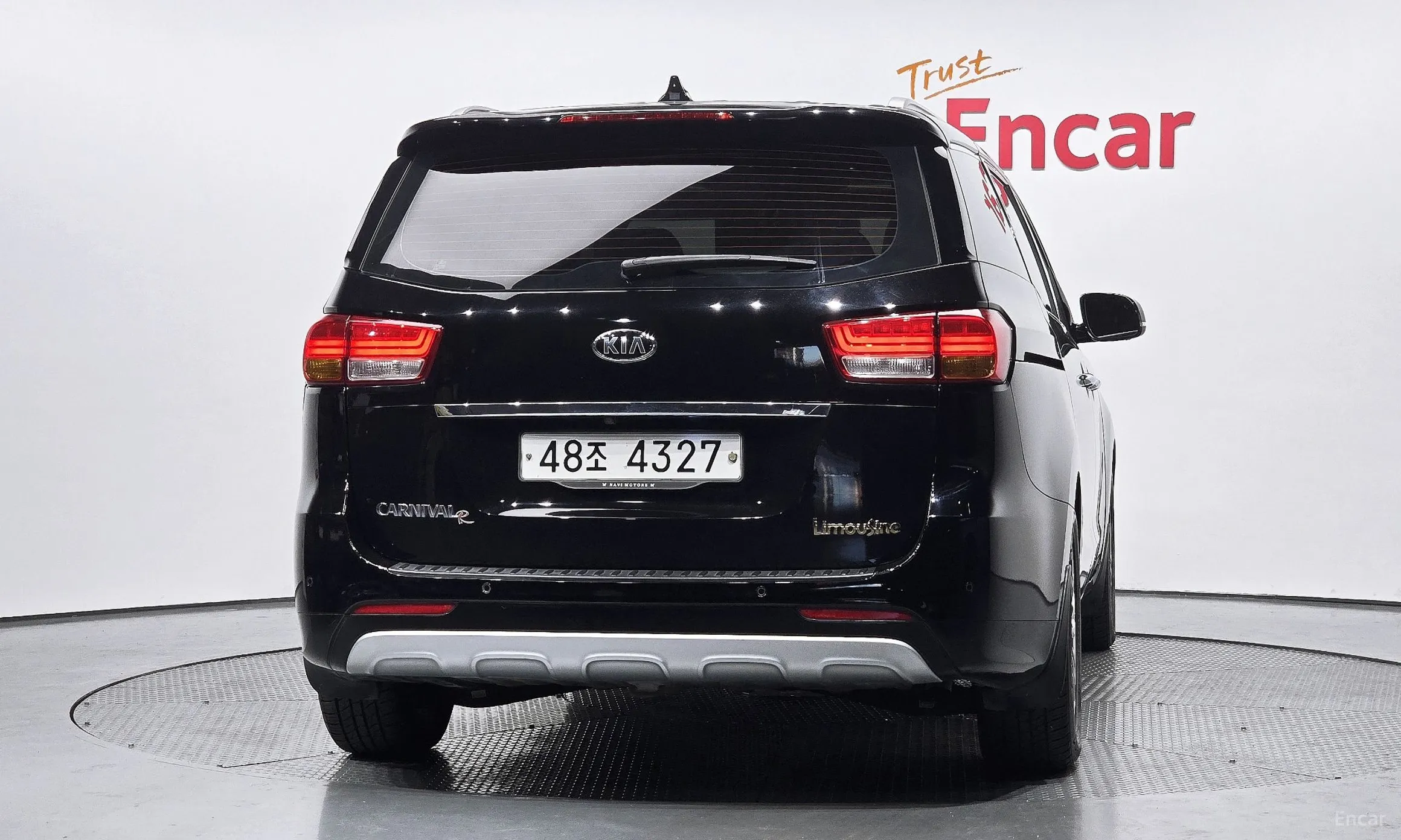 Kia Carnival превью 4