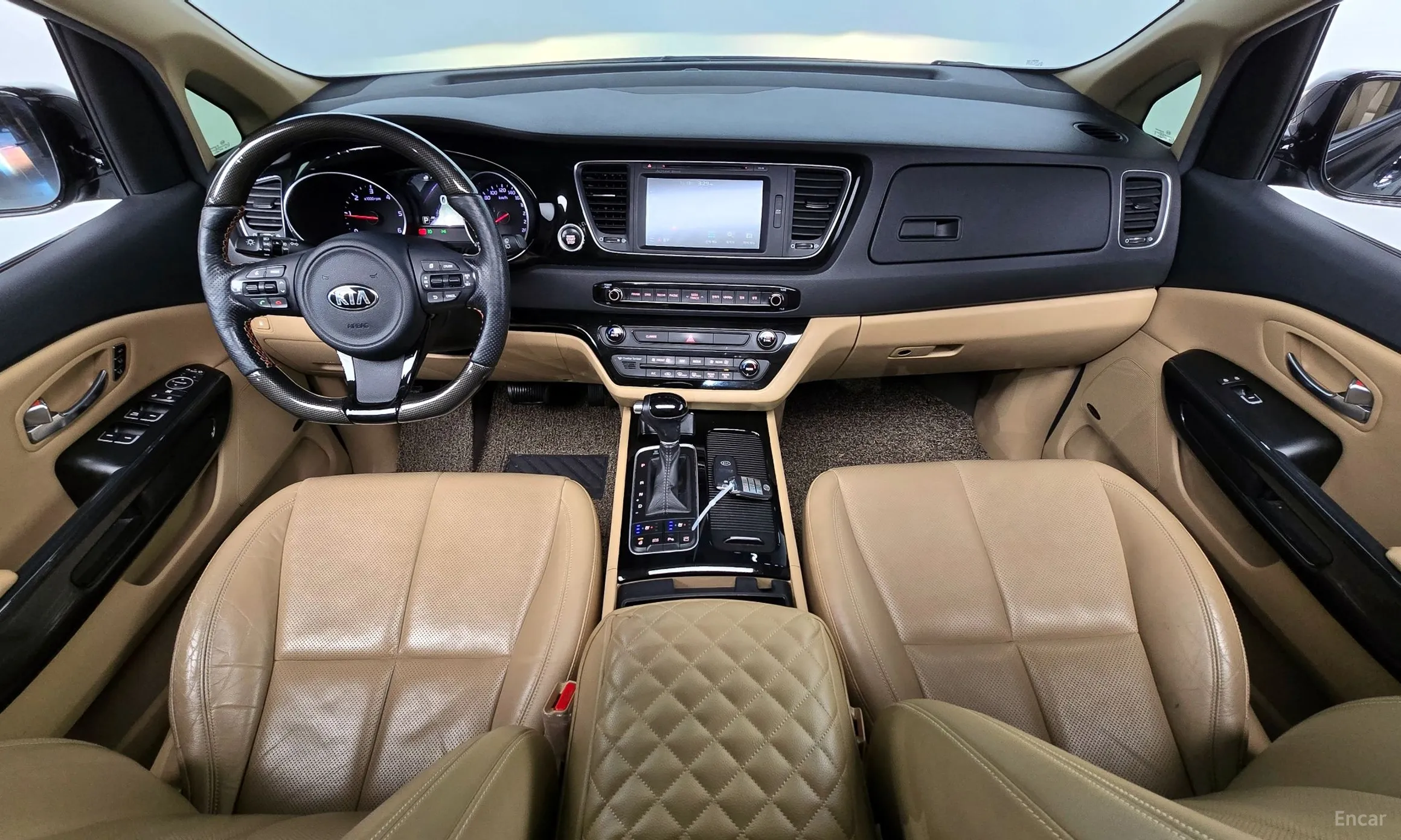 Kia Carnival превью 7