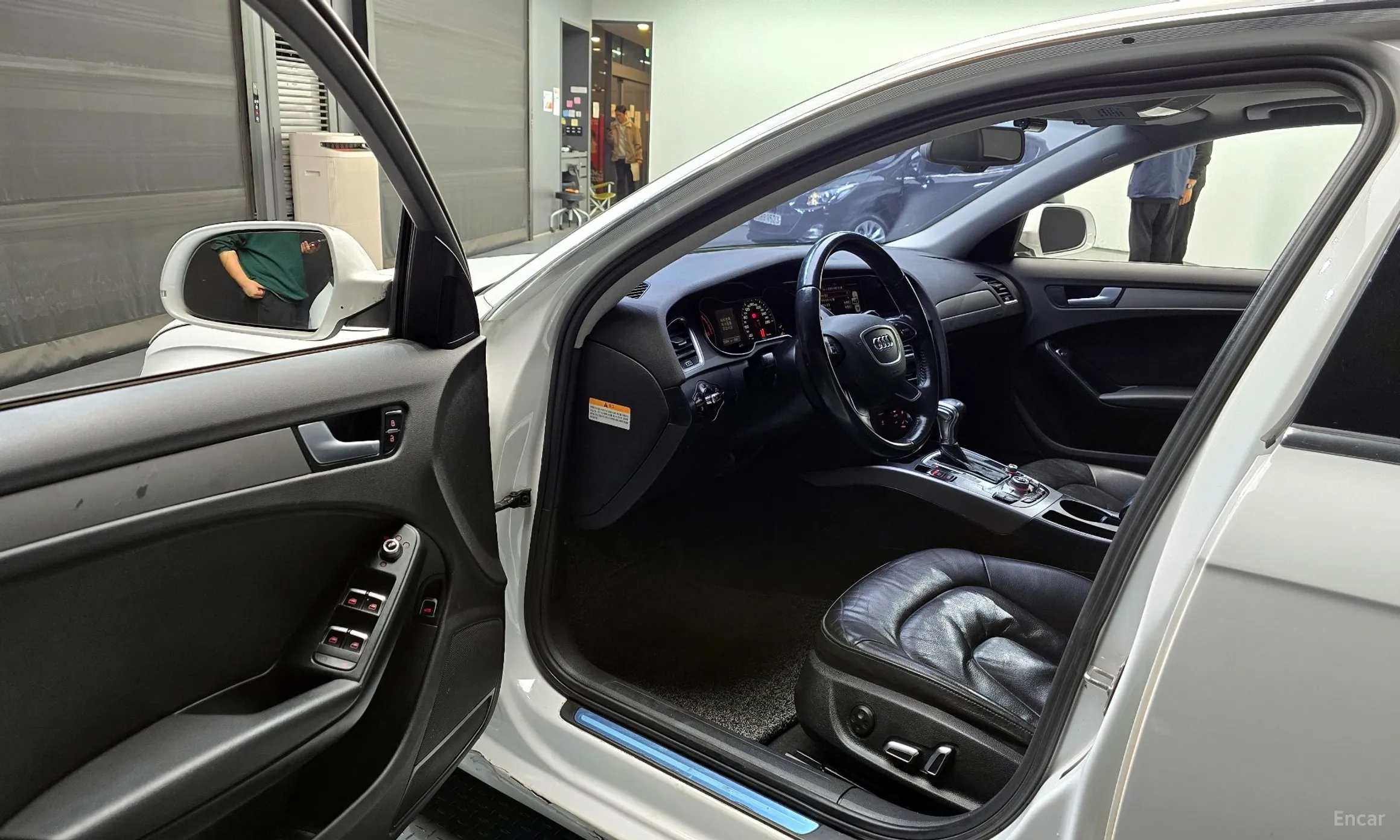 Audi New A4 превью 10