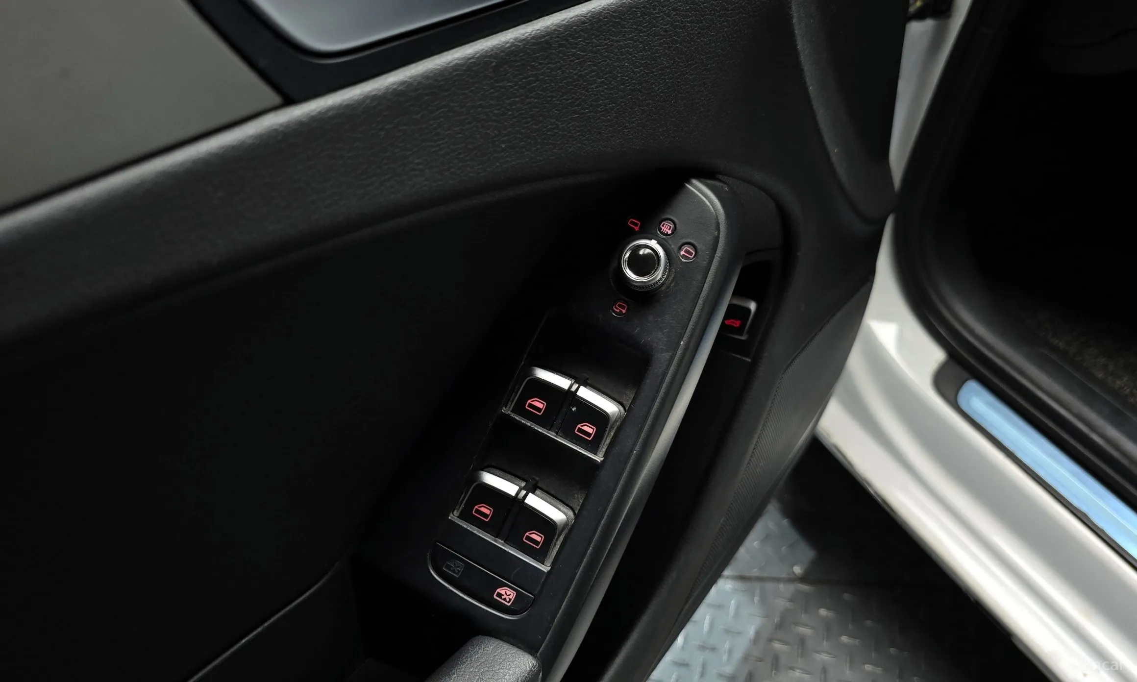 Audi New A4 превью 14