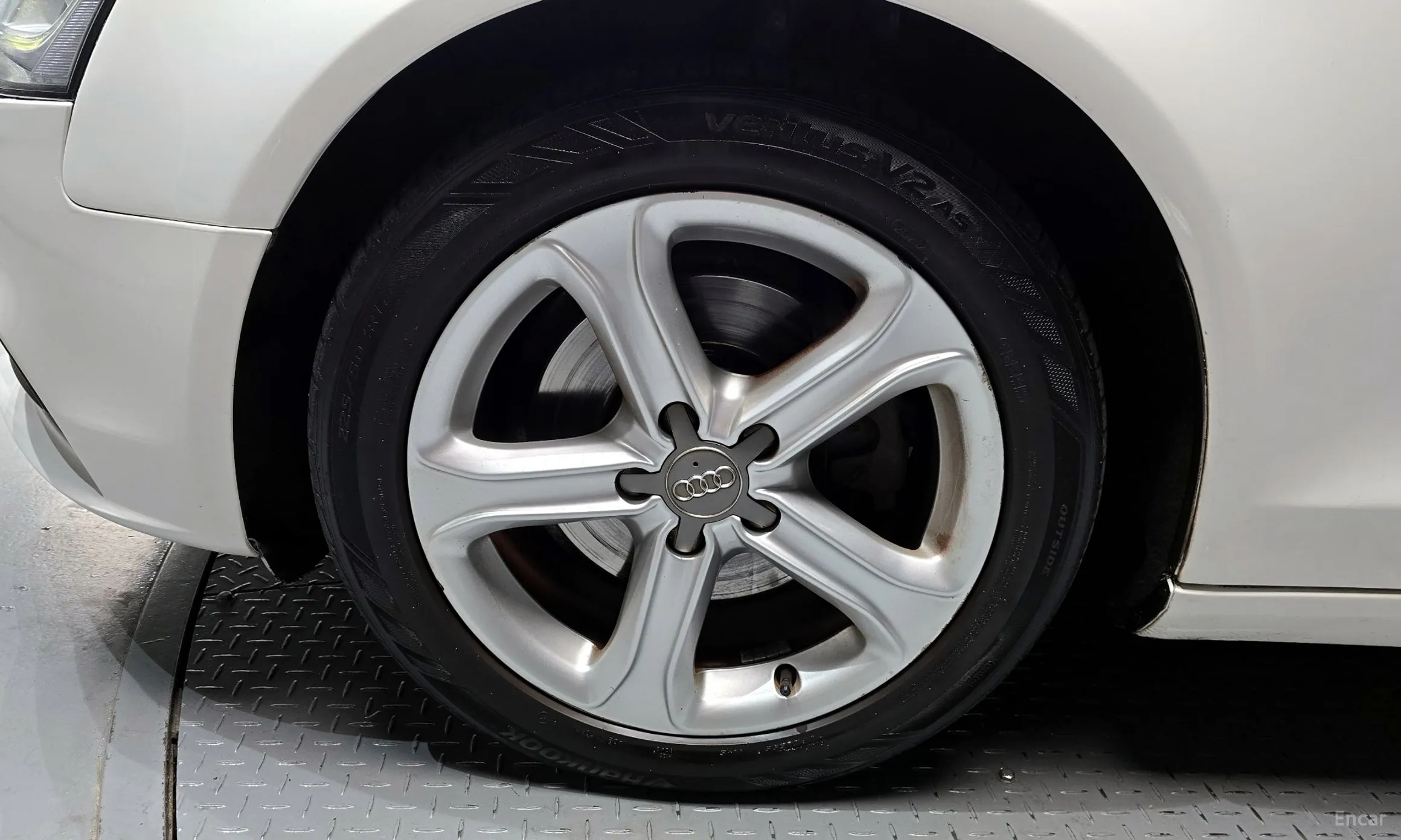 Audi New A4 превью 5